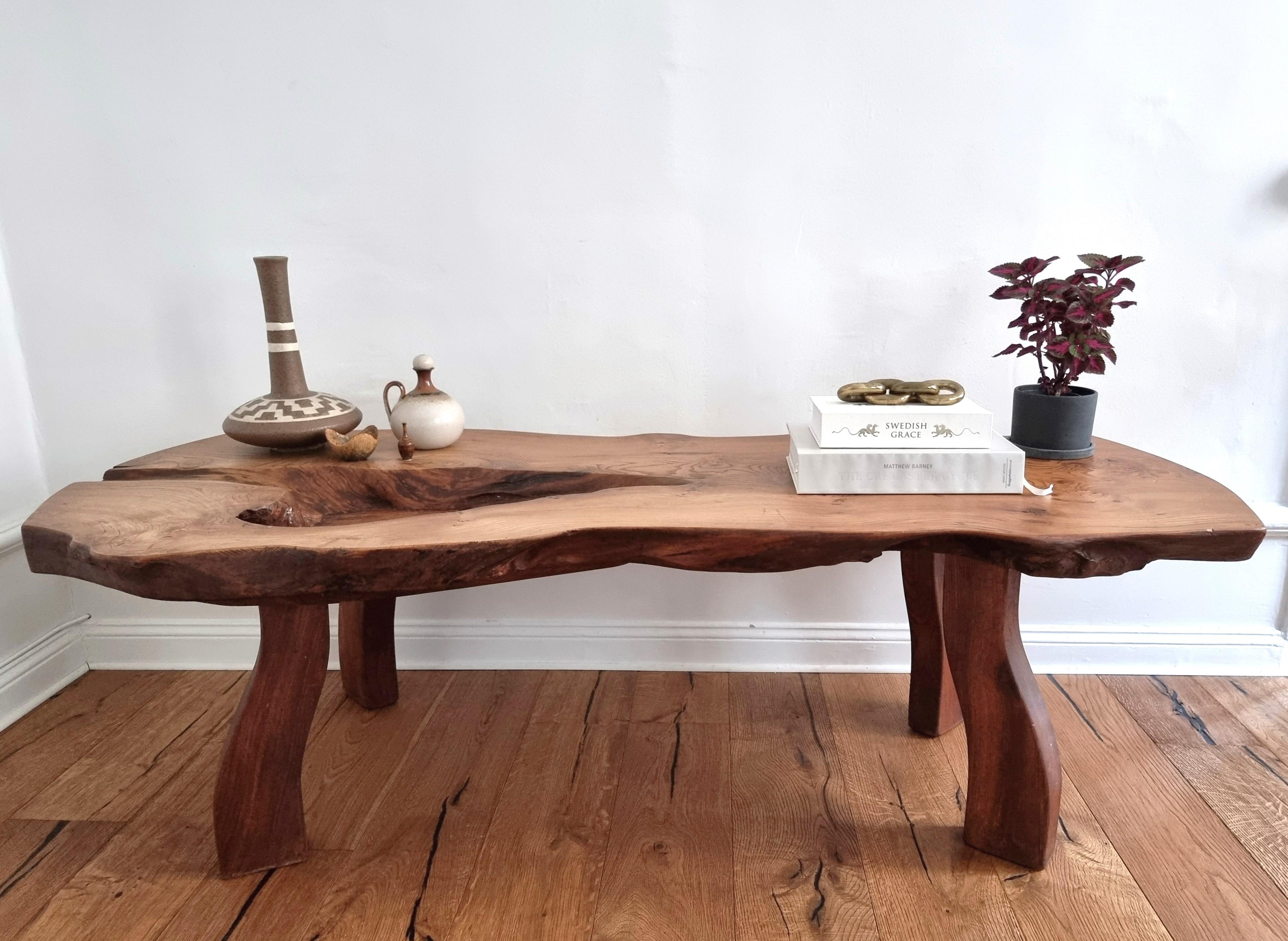 Large coffe table / bench / naturetable with bowl by Christer Beijbom, son of designer Carl-Axel Beijbom (1909-1971). Made in massive elm. Signed beneath the top. Simlingegård 1974, Sweden. 

These tables were only made on request, from early