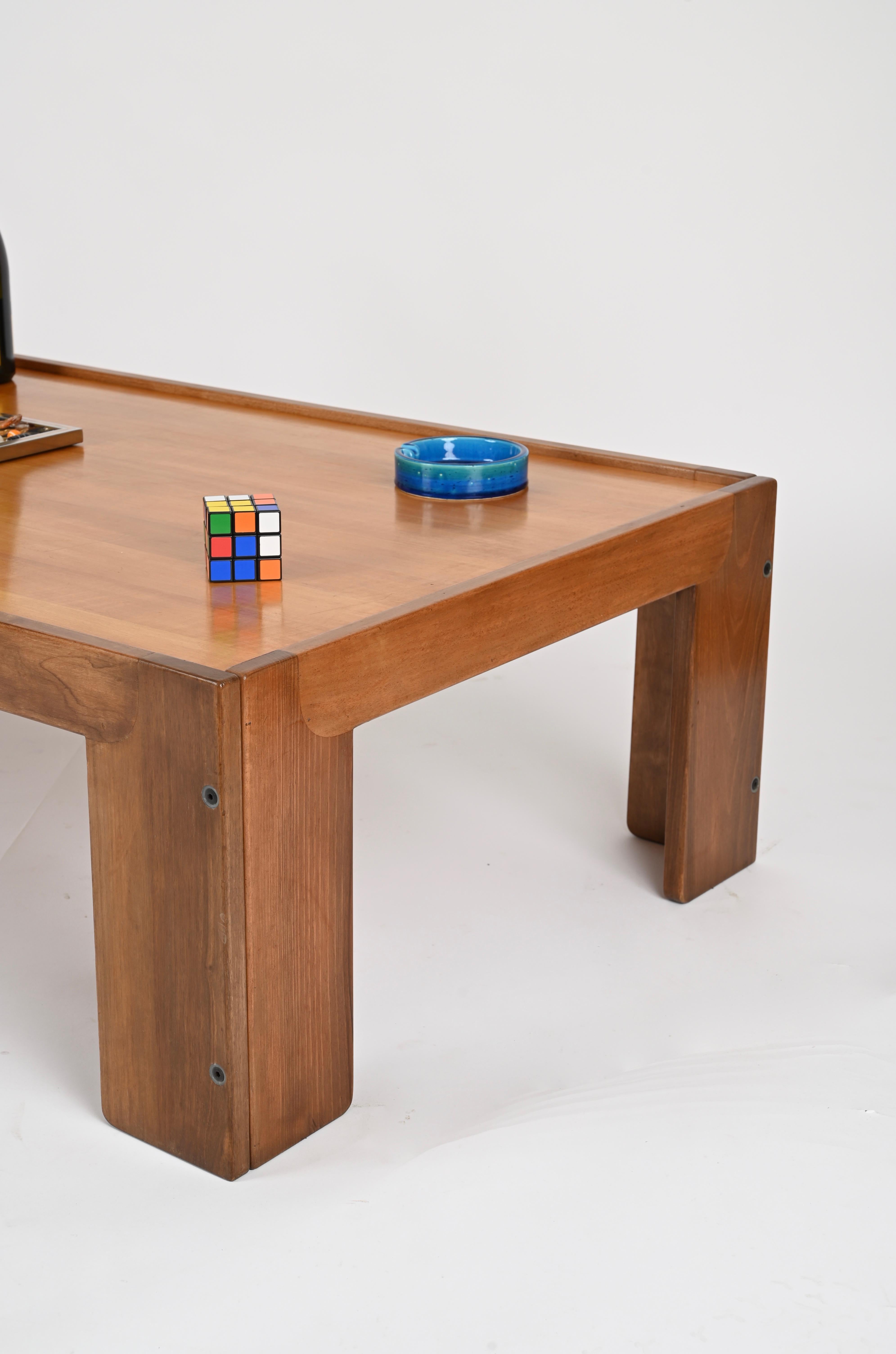 Grande table basse par Afra & Tobia Scarpa pour Cassina, Italie, années 1960 Bon état - En vente à Roma, IT