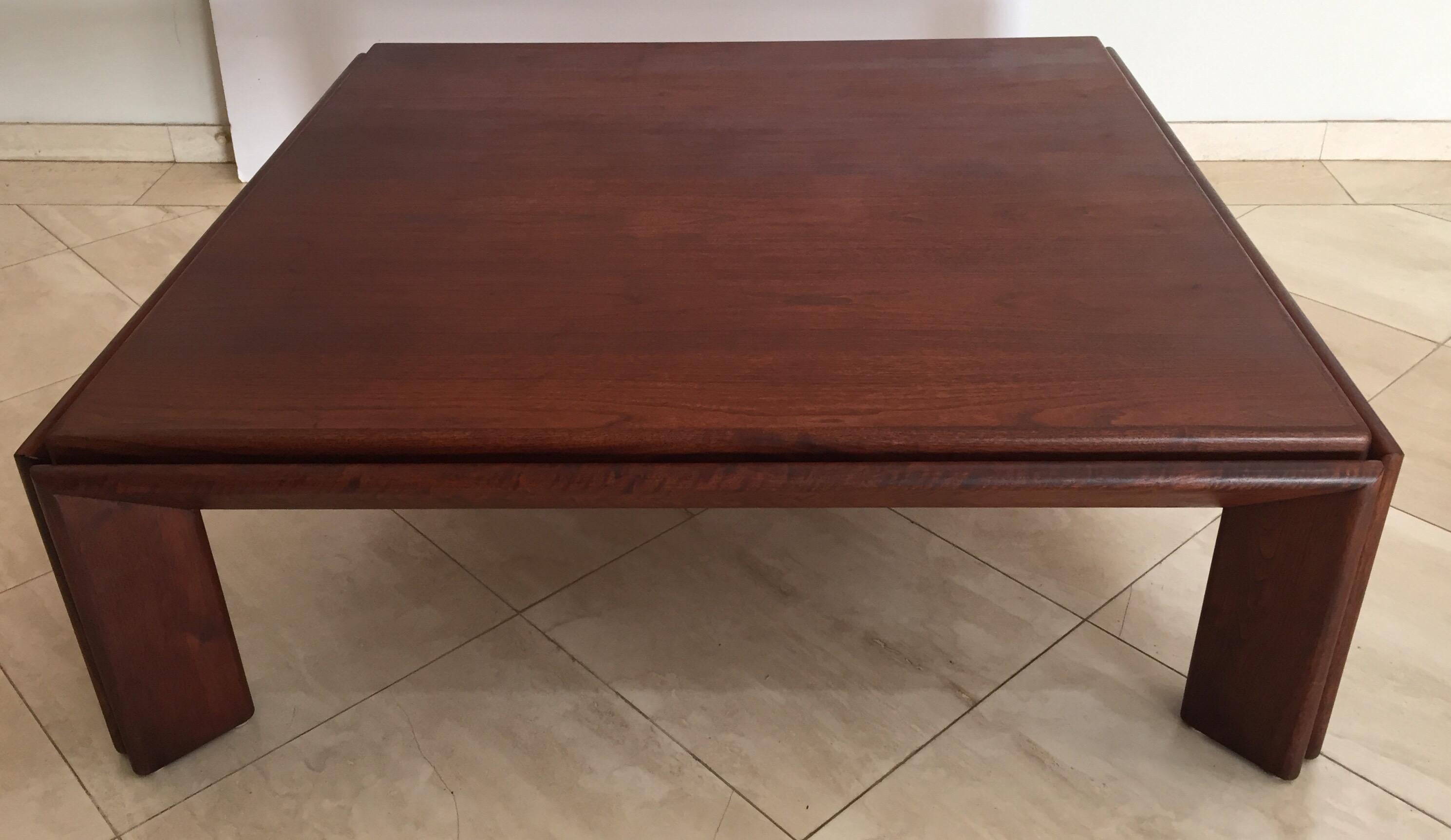 Moderne Grande table basse de style Afra et Tobia Scarpa, Italie en vente