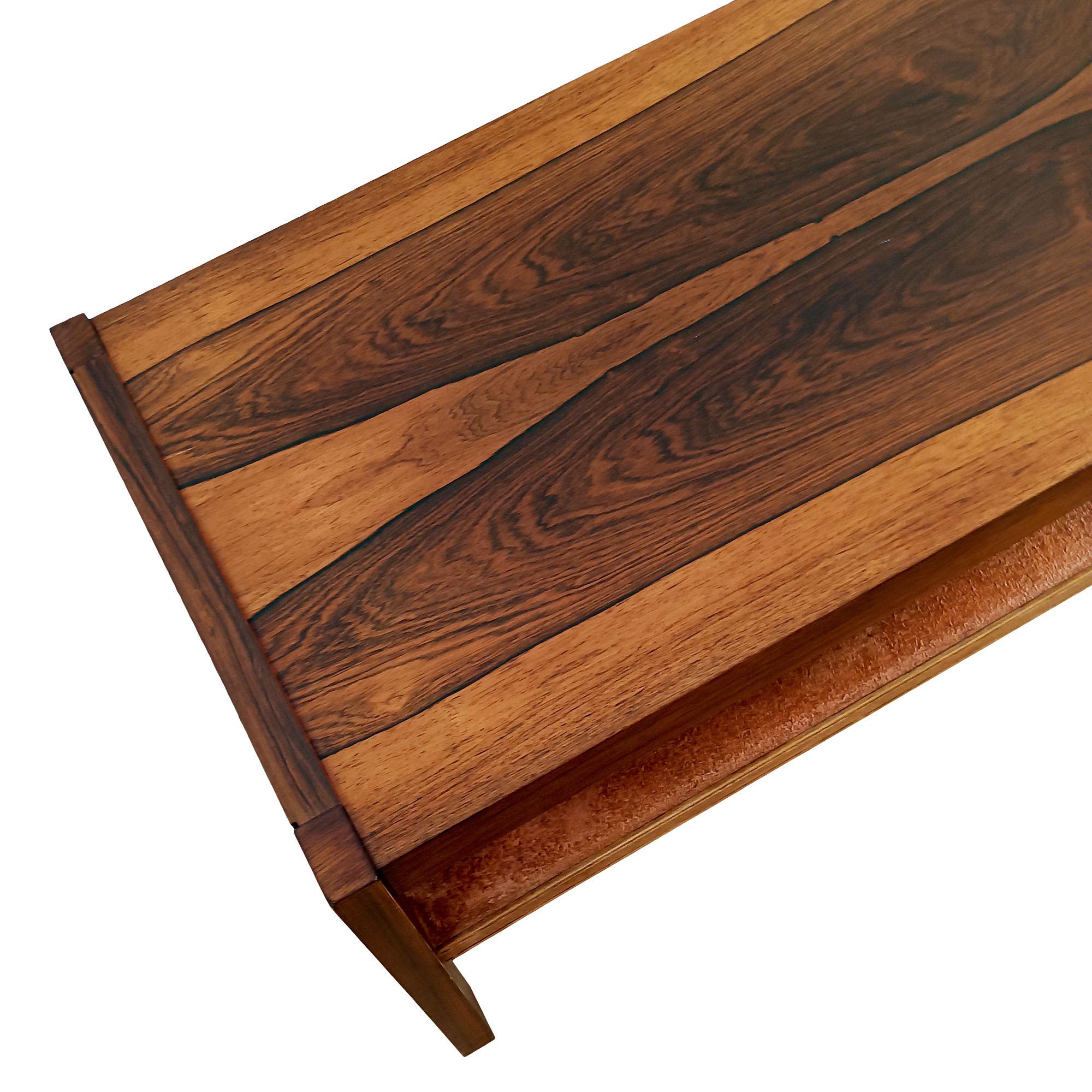 Milieu du XXe siècle Grande table basse par Aurora - Belgique 1960 en vente