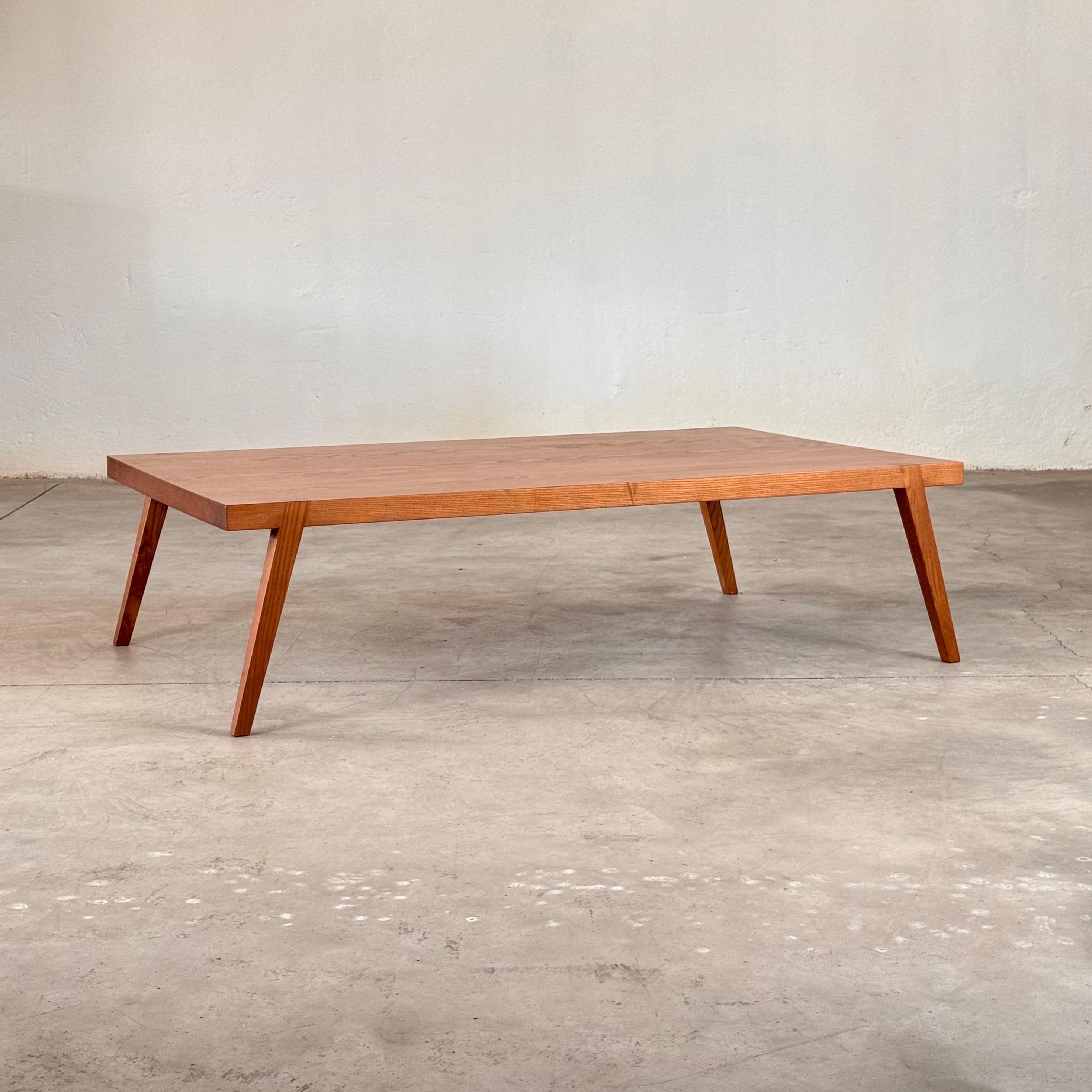 Mid-Century Modern Grande table basse en noyer par Centro Studio Flexform, 1988 en vente