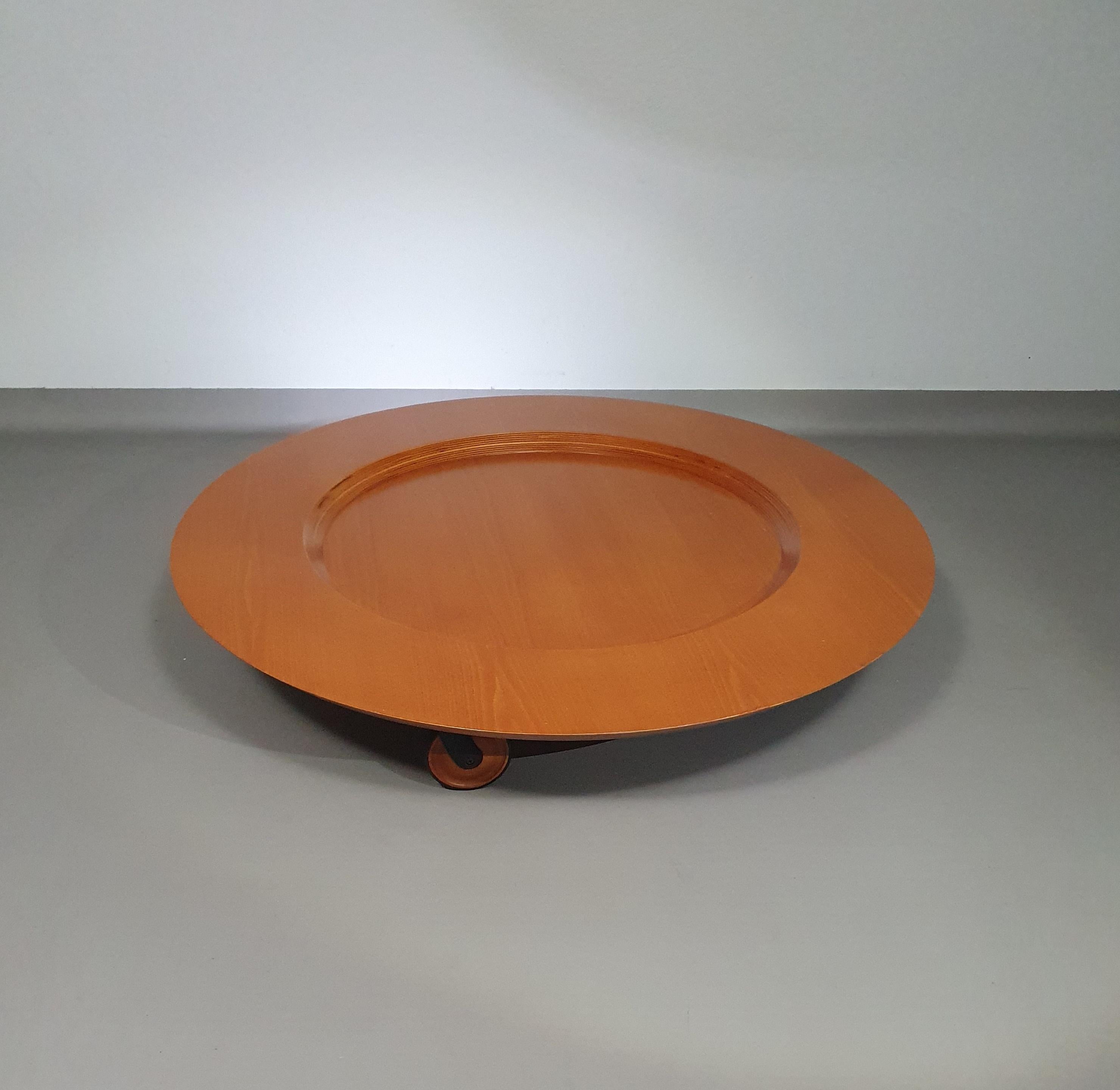 Contemporary  large coffee table by Cini Boeri for Mastrangelo Milan Furniture meda Italia For Sale