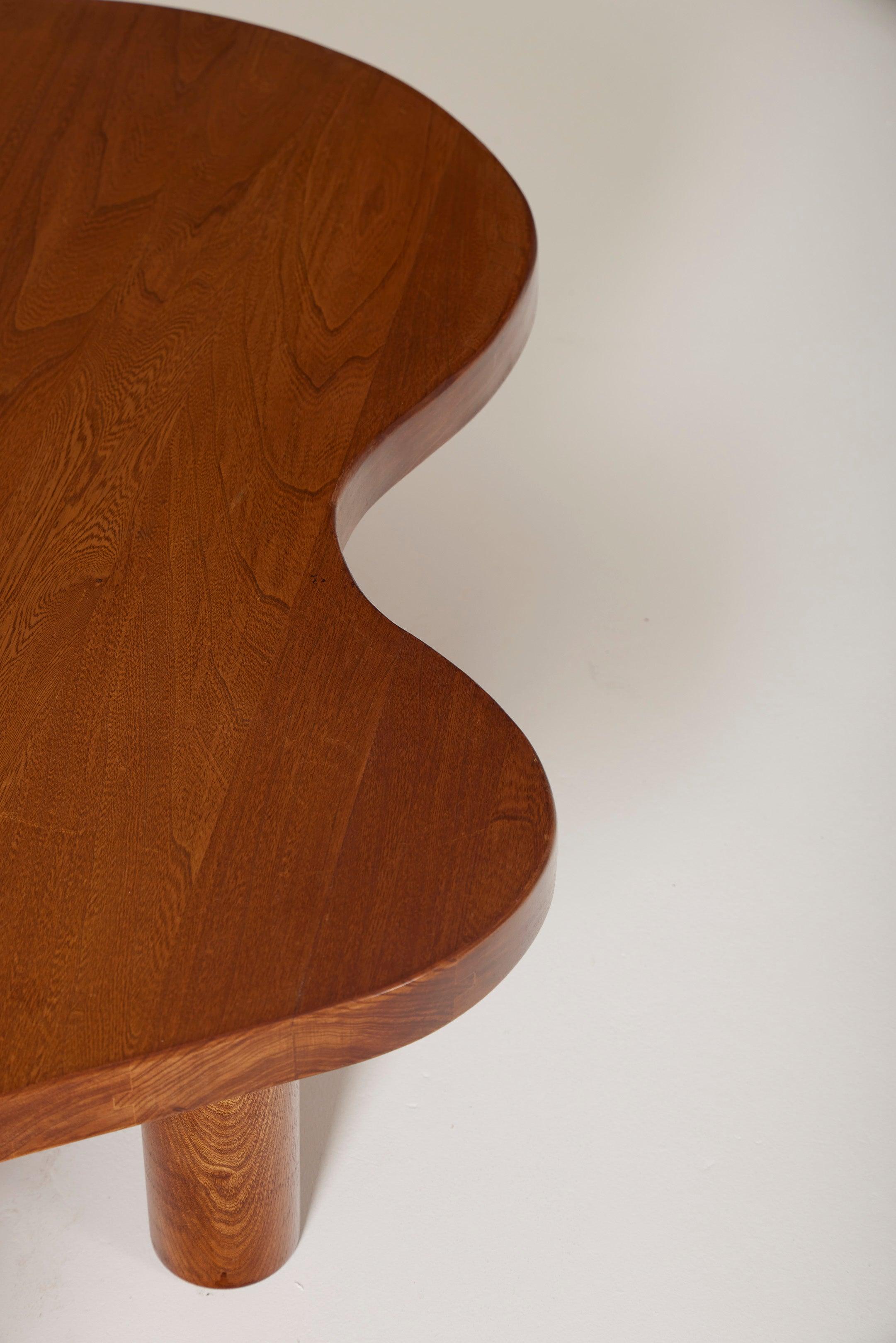 LARGE COFFEE Table 7