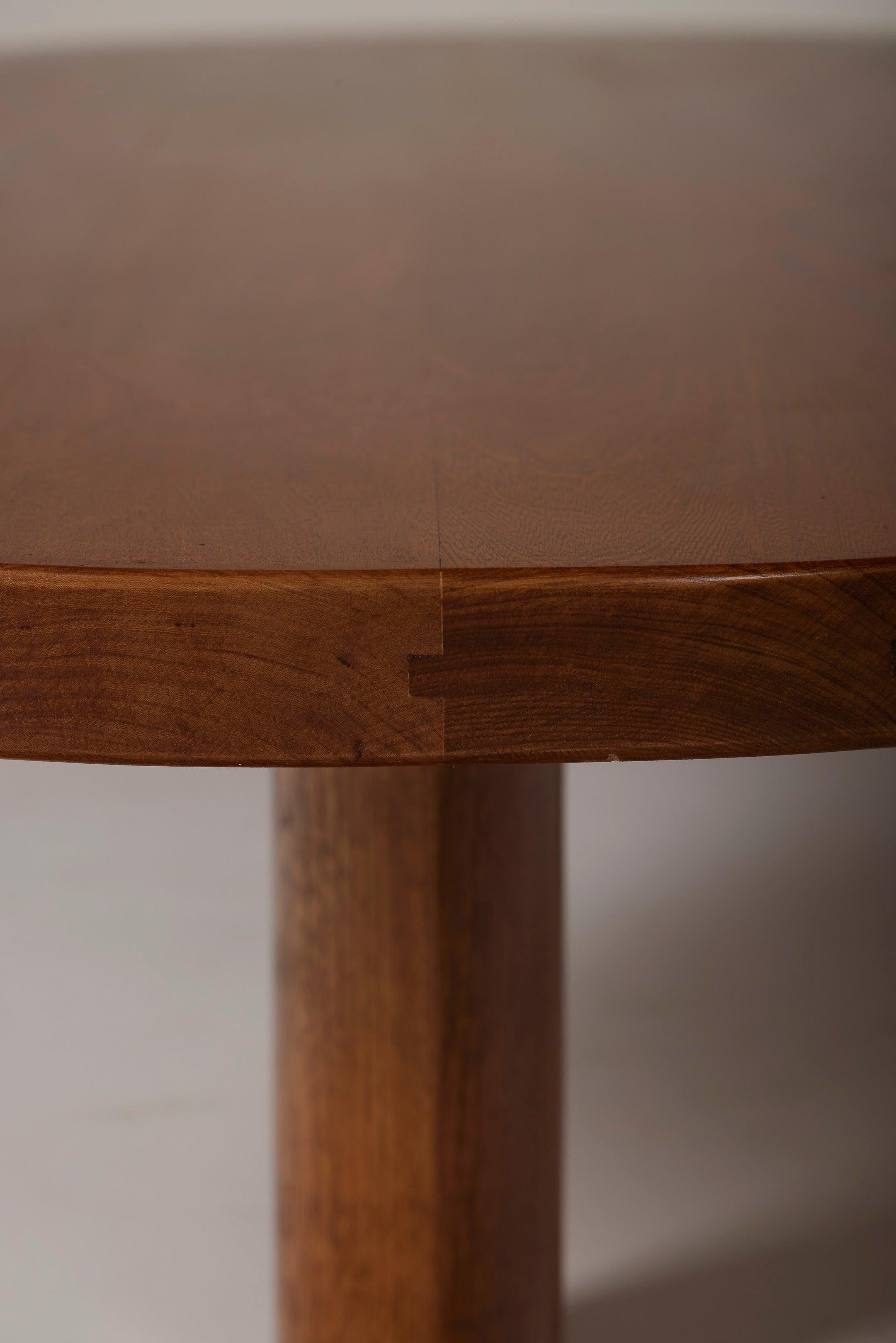 LARGE COFFEE Table 4