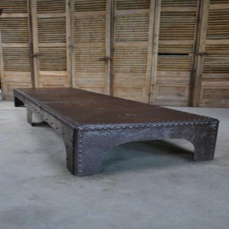 Large Coffee Table in Riveted Metal, France, 1920 For Sale 5
