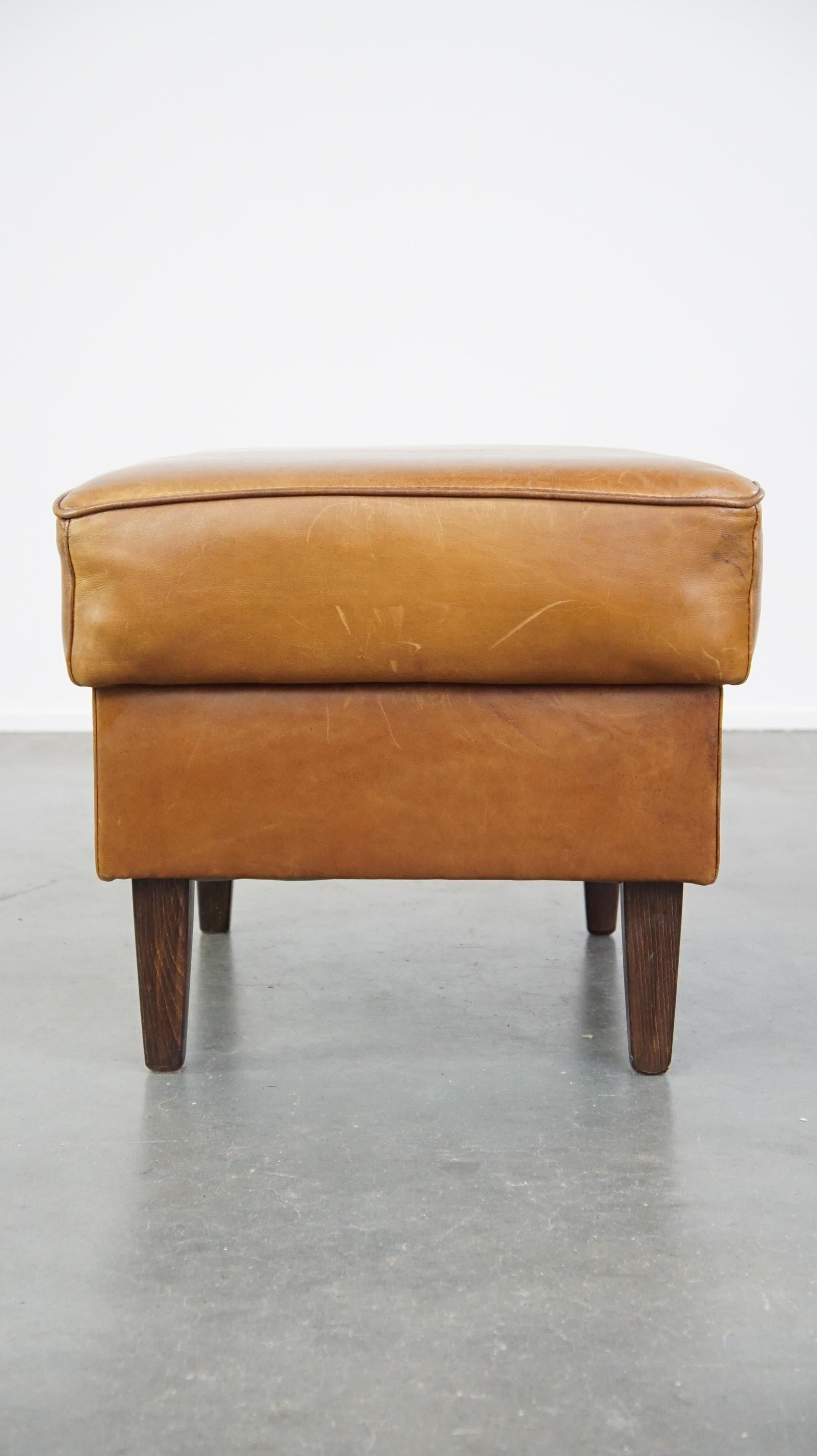 XX secolo Grande pouf in pelle color cognac in stile inglese in vendita