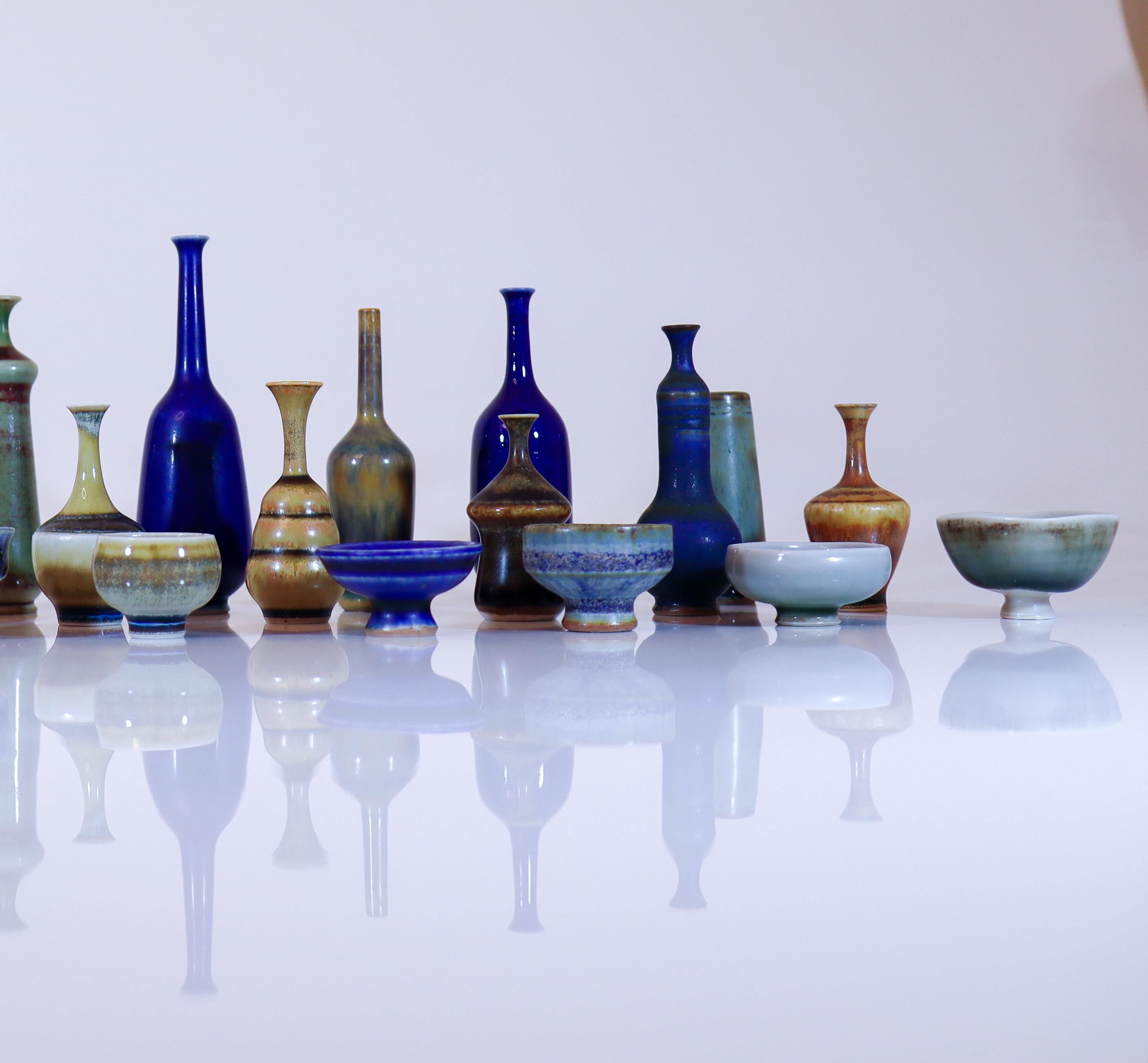 Large Collection of 27 miniature vessels - John Andersson - Höganäs For Sale 2