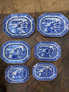 large collection of an 18th Century Chinese Nanking dinner service