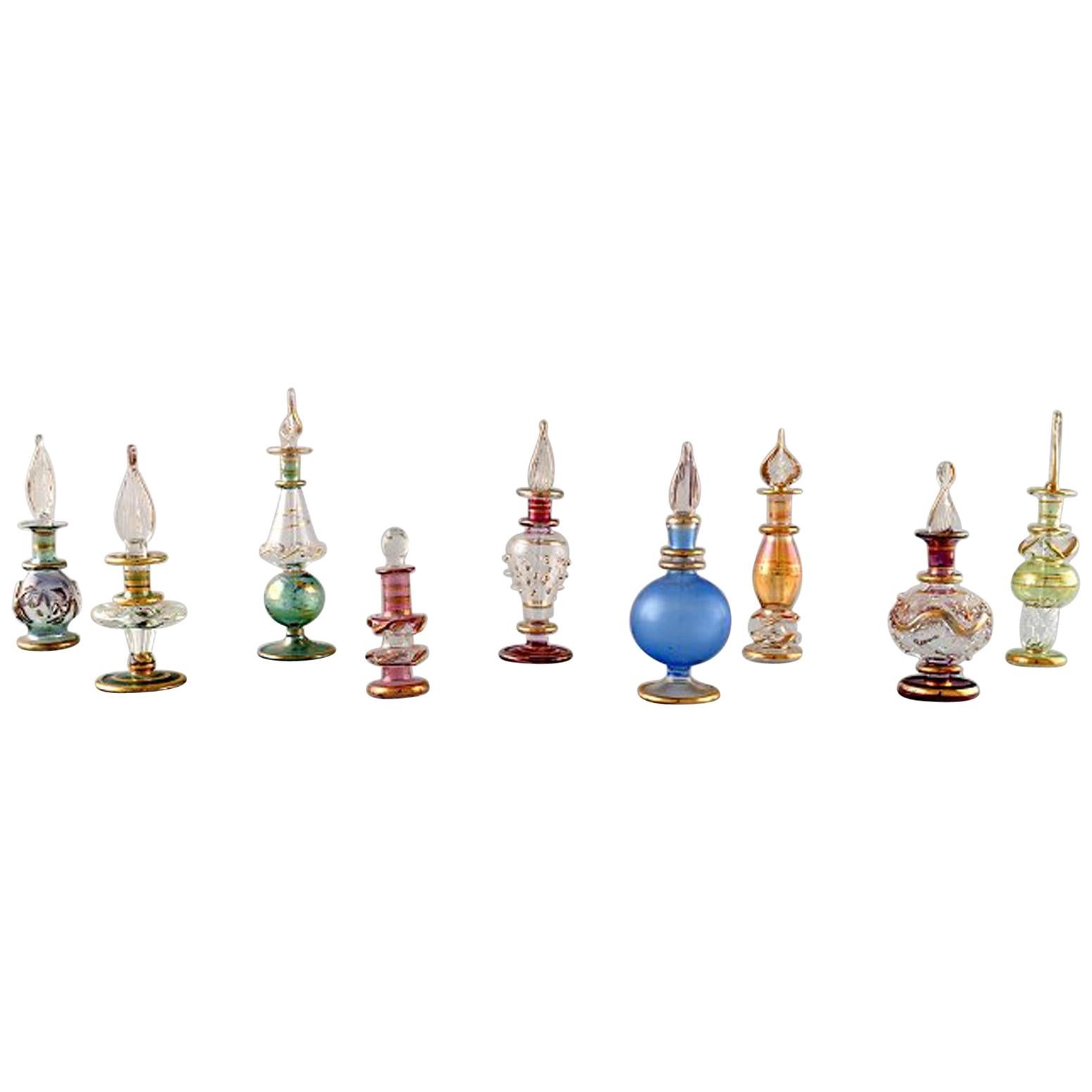 Grande collection de  Flacons italiens en verre d'art soufflé à la bouche, années 1930-1940