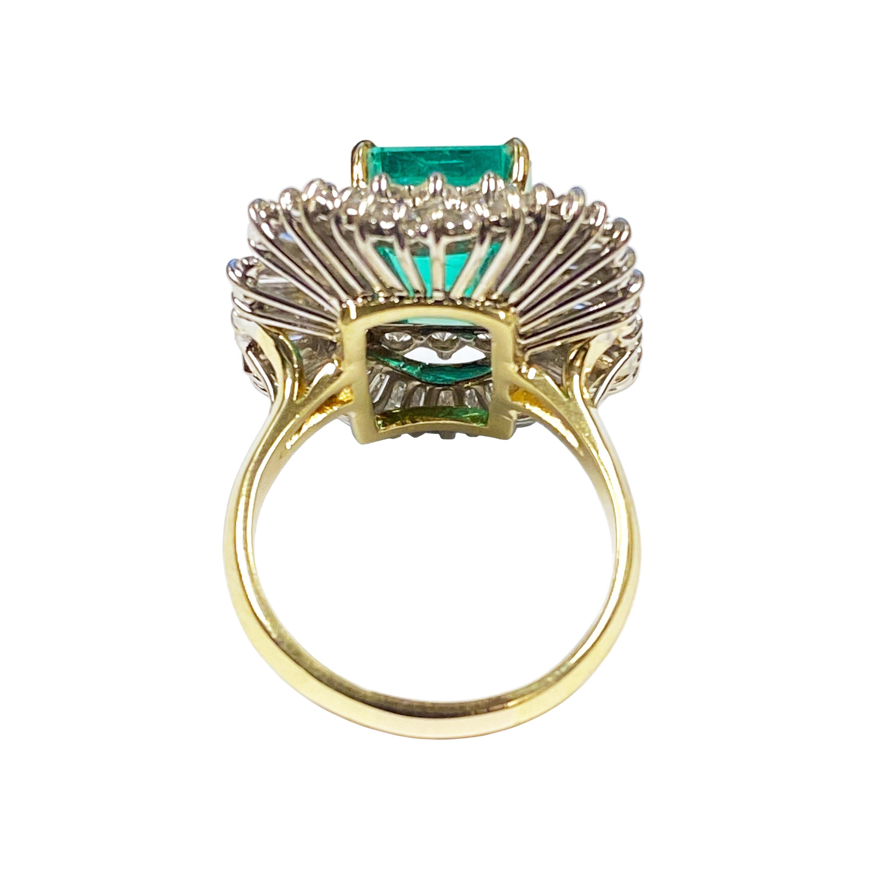 Large Colombian 6.76 Carat Emerald and Diamond Cocktail Ring In Excellent Condition In Chicago, IL