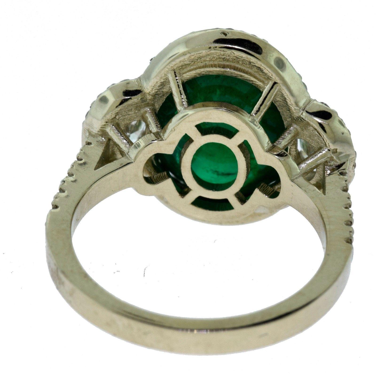 Large Colombian Emerald Cabochon Cocktail Ring with Diamonds in White Gold In Good Condition For Sale In Miami, FL