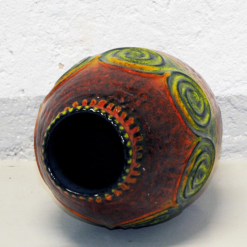 Große farbenfrohe Vintage-Vase aus Keramik, Westdeutschland, 1970er Jahre (Glasiert) im Angebot