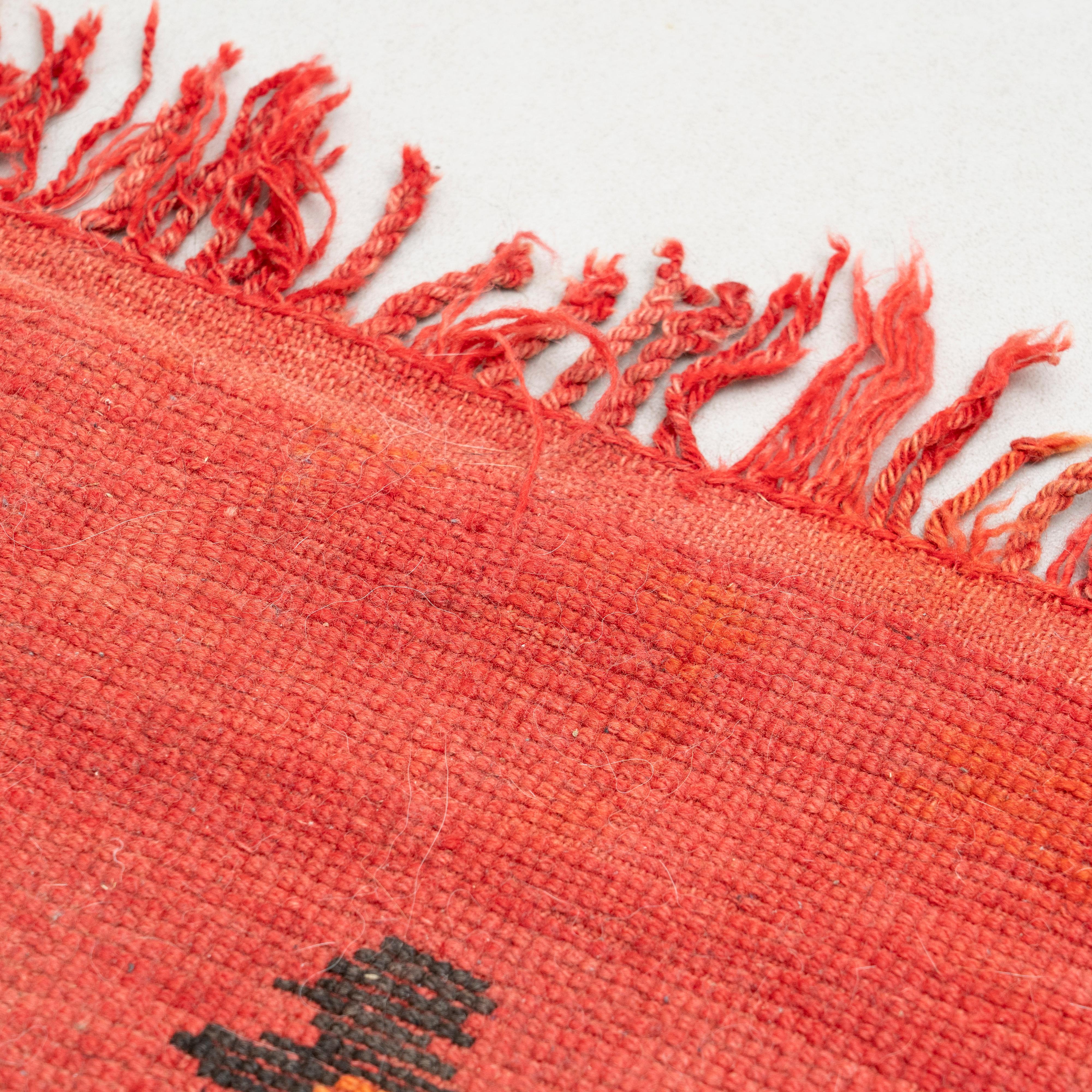 Marokkanischer farbenfroher Flachgewebe-Teppich im Angebot 3