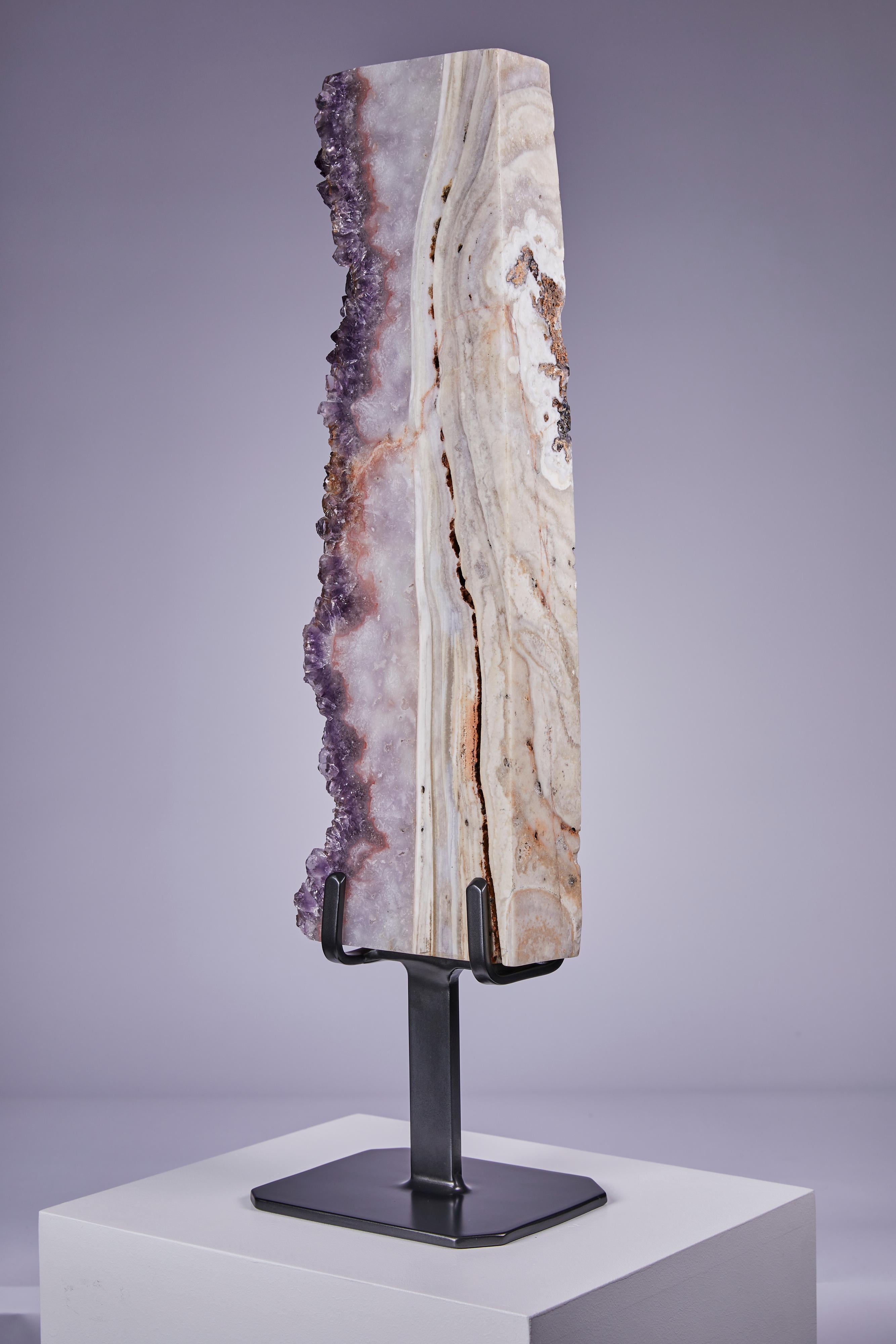 Agate Large columnar agate and amethyst formation For Sale