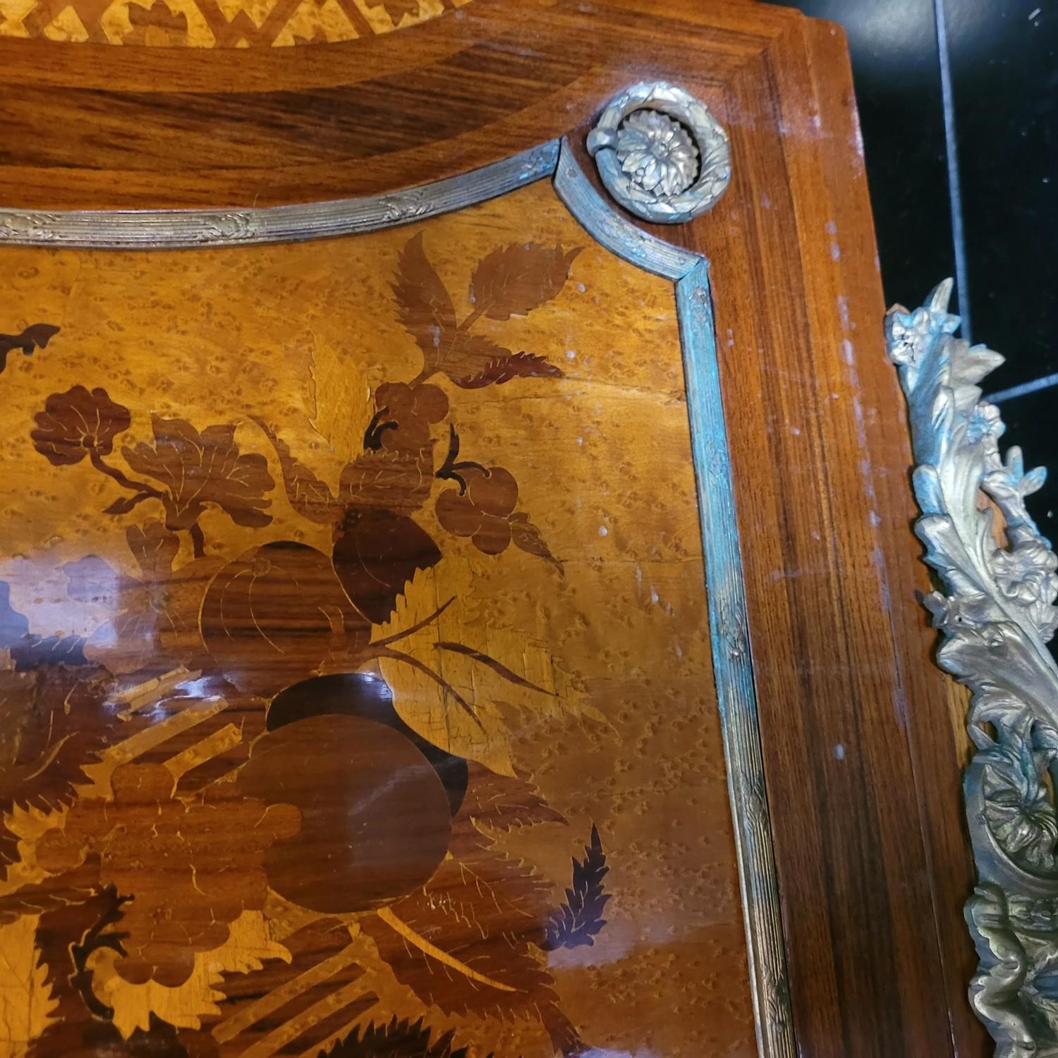 Large Commode In Marquetry And Bronze, Napoleon III, Early 20th Century For Sale 8