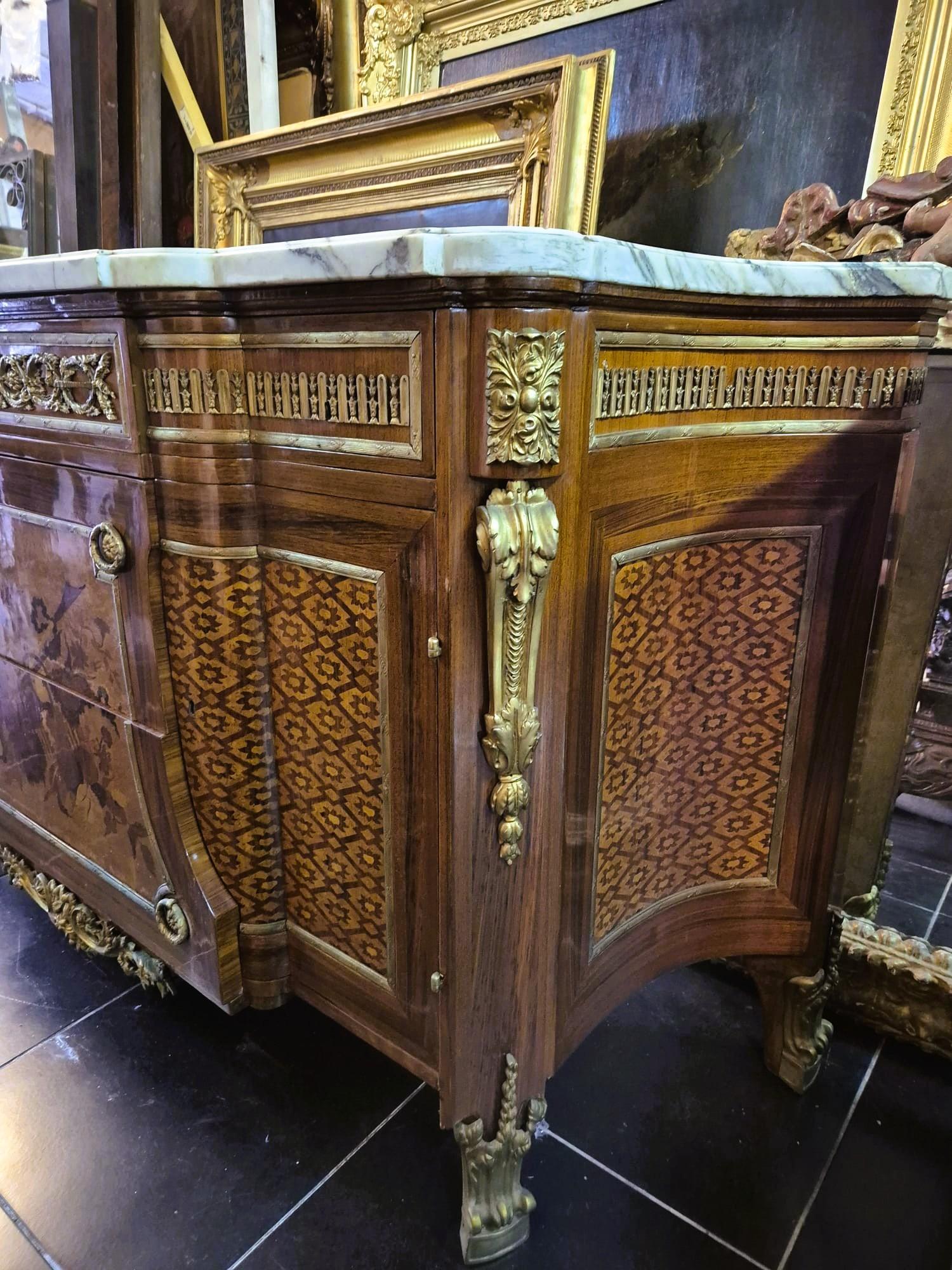 Large Commode In Marquetry And Bronze, Napoleon III, Early 20th Century For Sale 15