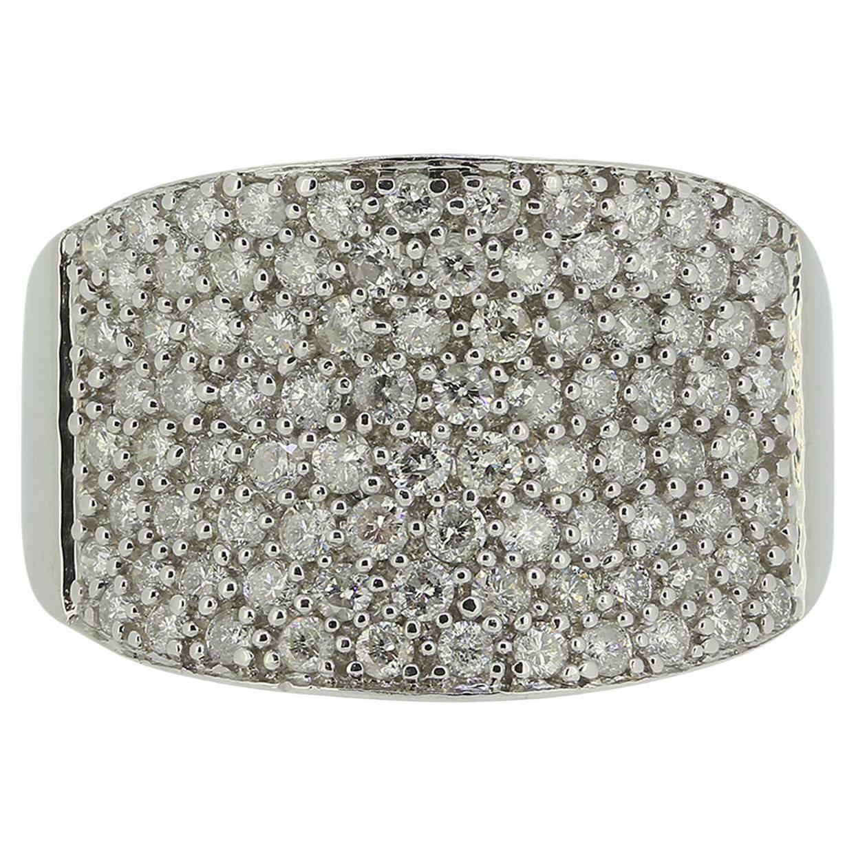 Großer konkaver Diamant-Cluster-Ring im Angebot
