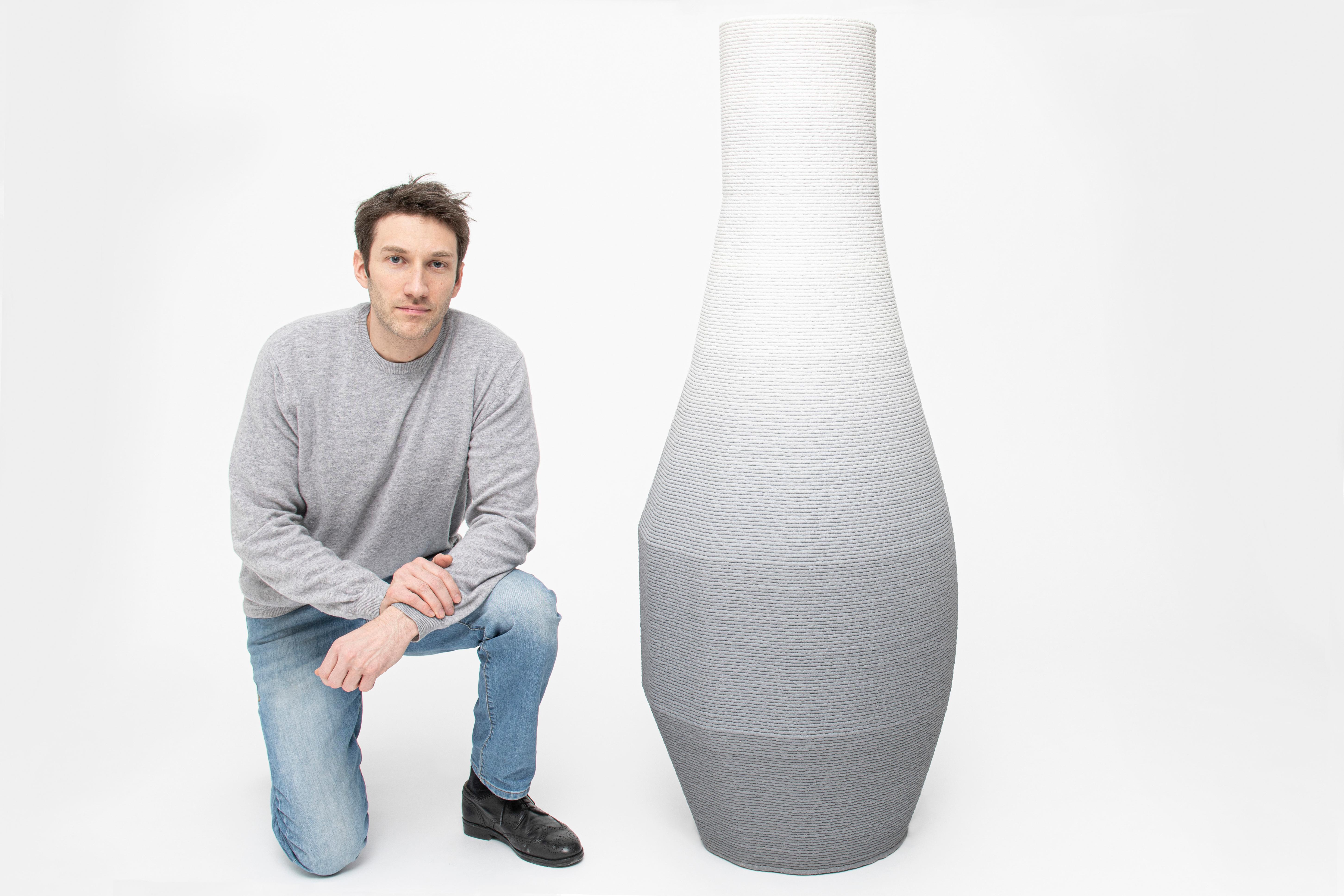 Large Concrete Gradient Vase by Philipp Aduatz 4