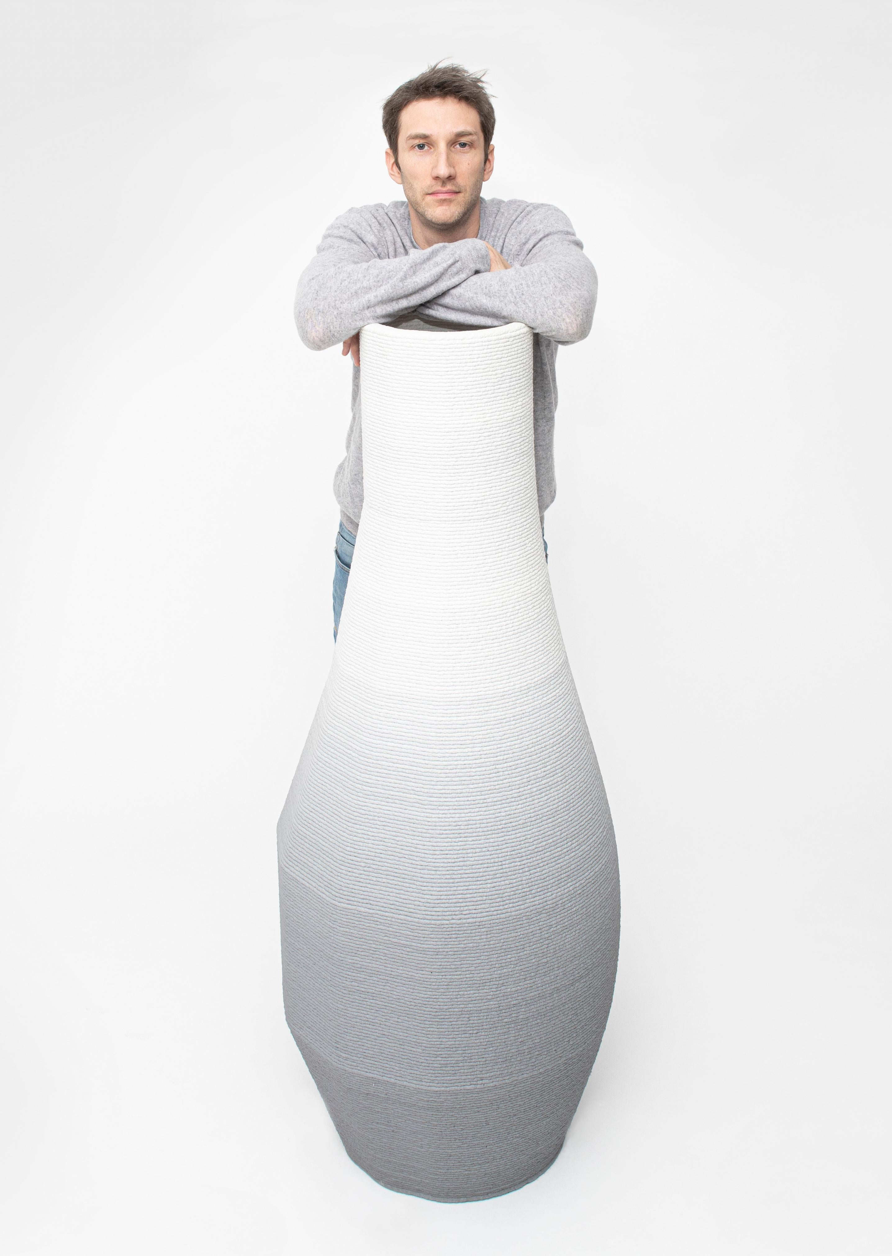 Large Concrete Gradient Vase by Philipp Aduatz For Sale 5