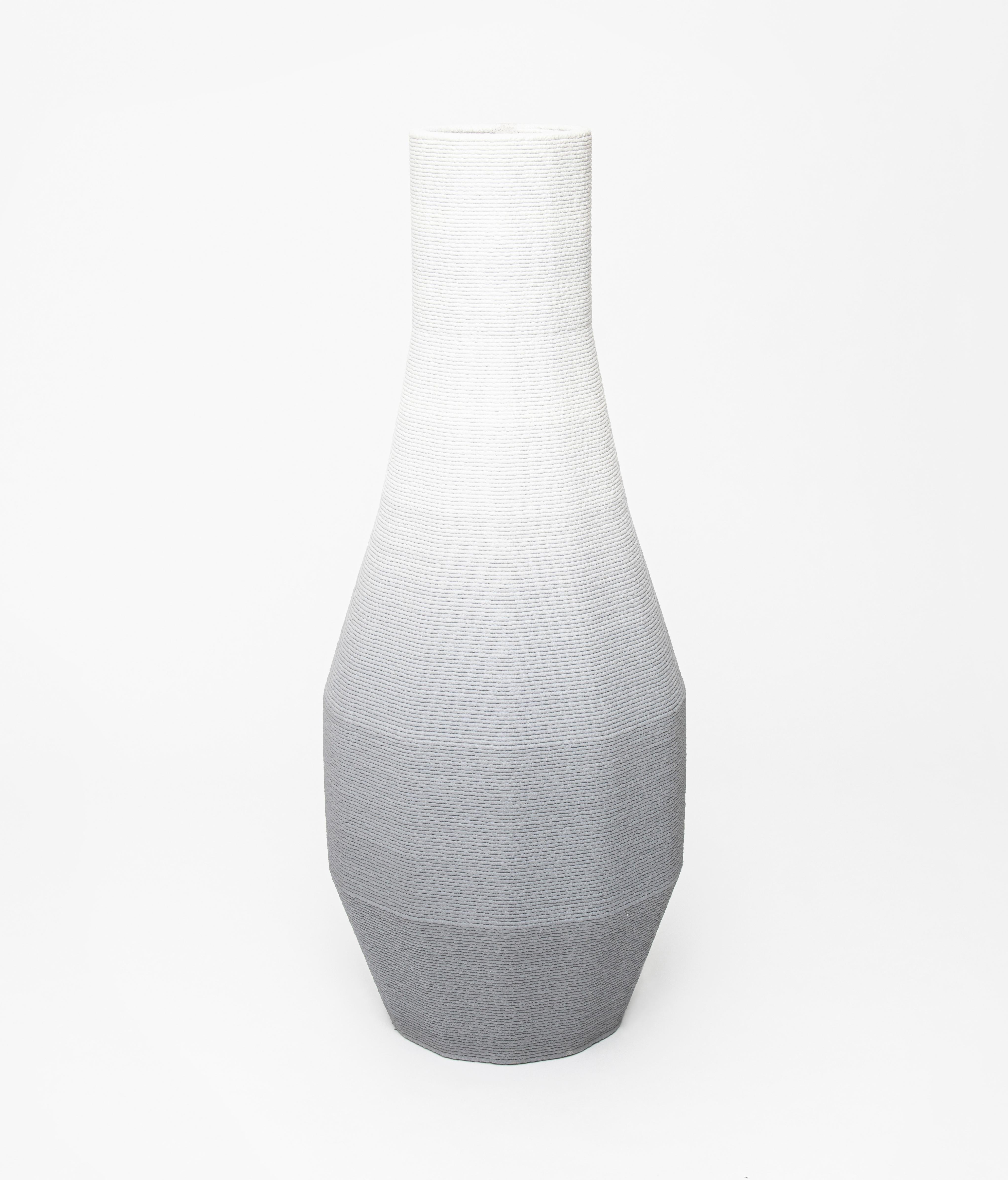 Large Concrete Gradient Vase by Philipp Aduatz In New Condition In Geneve, CH
