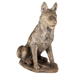 Gran adorno de jardín de perro pastor de hormigón, inglés mediados del siglo XX