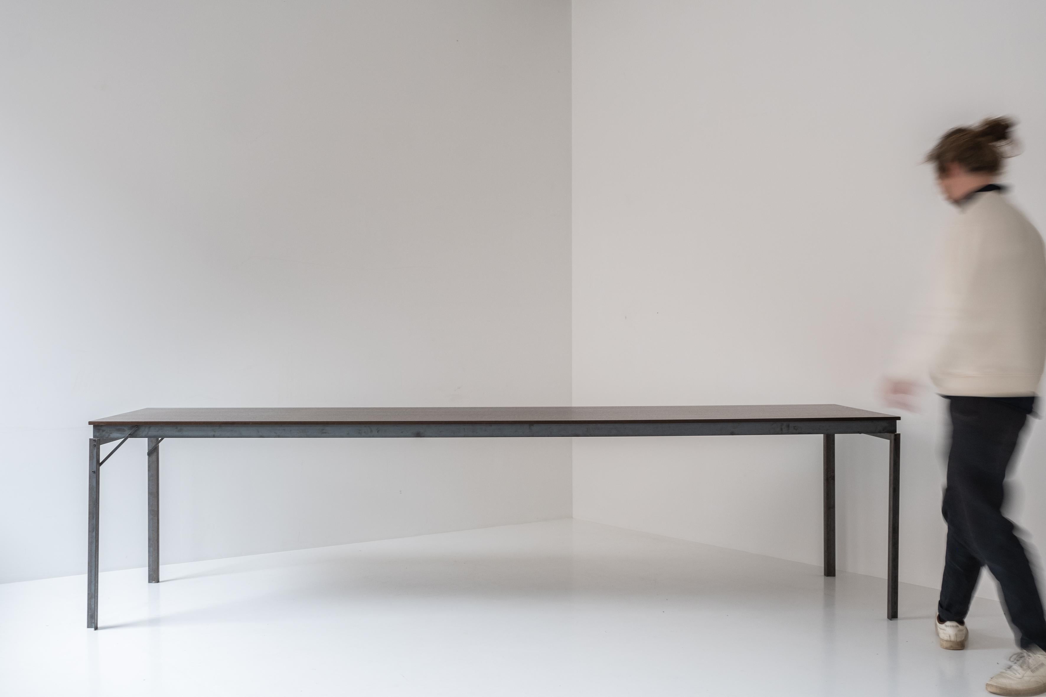 Large conference or dining table designed and manufactured in Denmark, 1980s For Sale 8