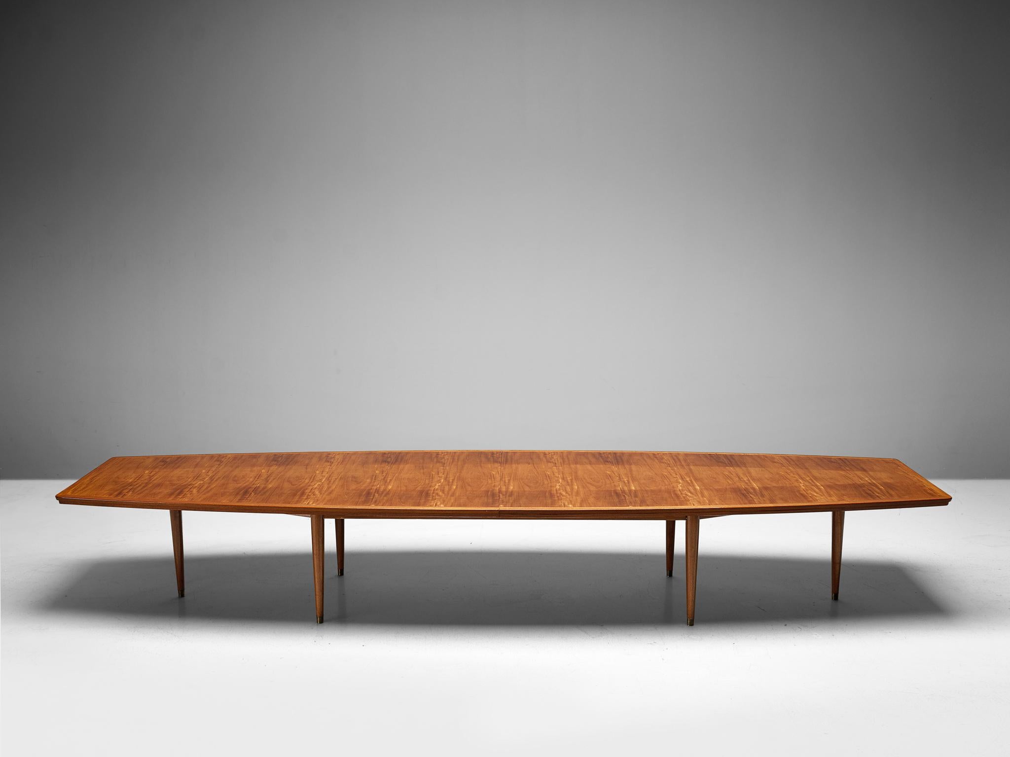 Large conference table, mahogany, Denmark, 1960s

Very large conference or dining table with a beautifully veneered mahogany top. The exceptional contrast and warm color of the mahogany give this table an authentic and luxurious look. The tabletop