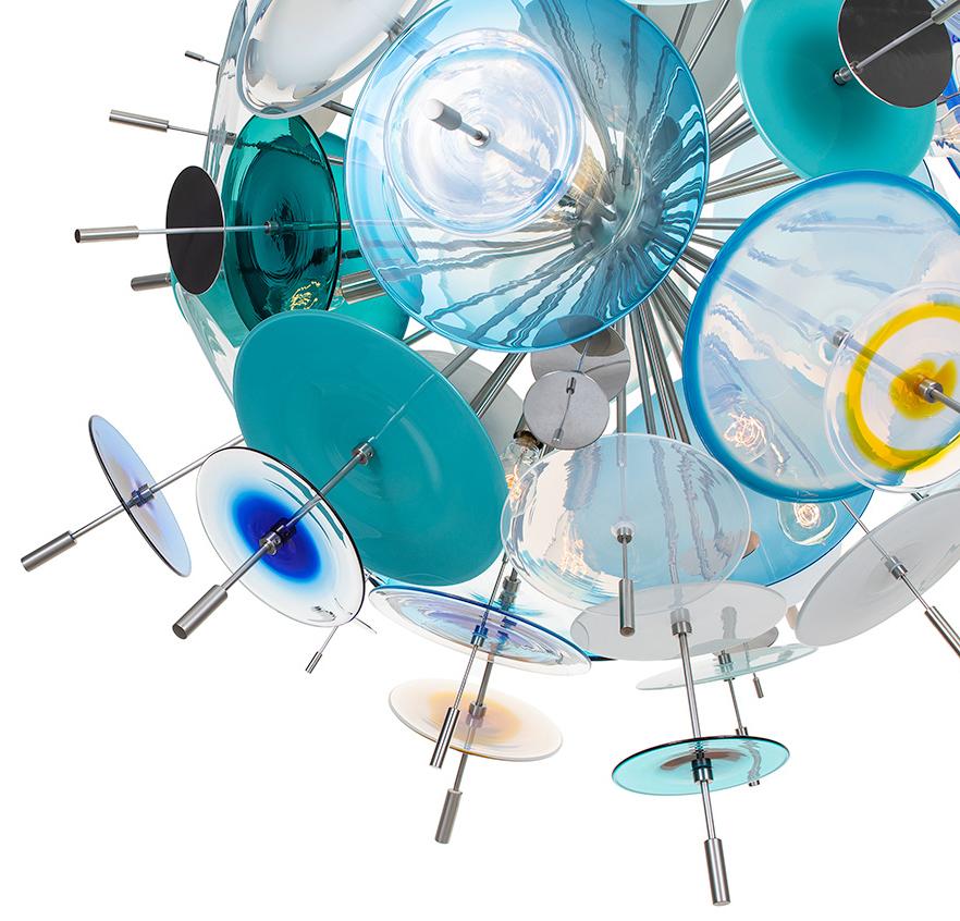 Poli Grand lustre à confettis : Verre saphir, aqua et ambre par AVRAM RUSU STUDIO en vente