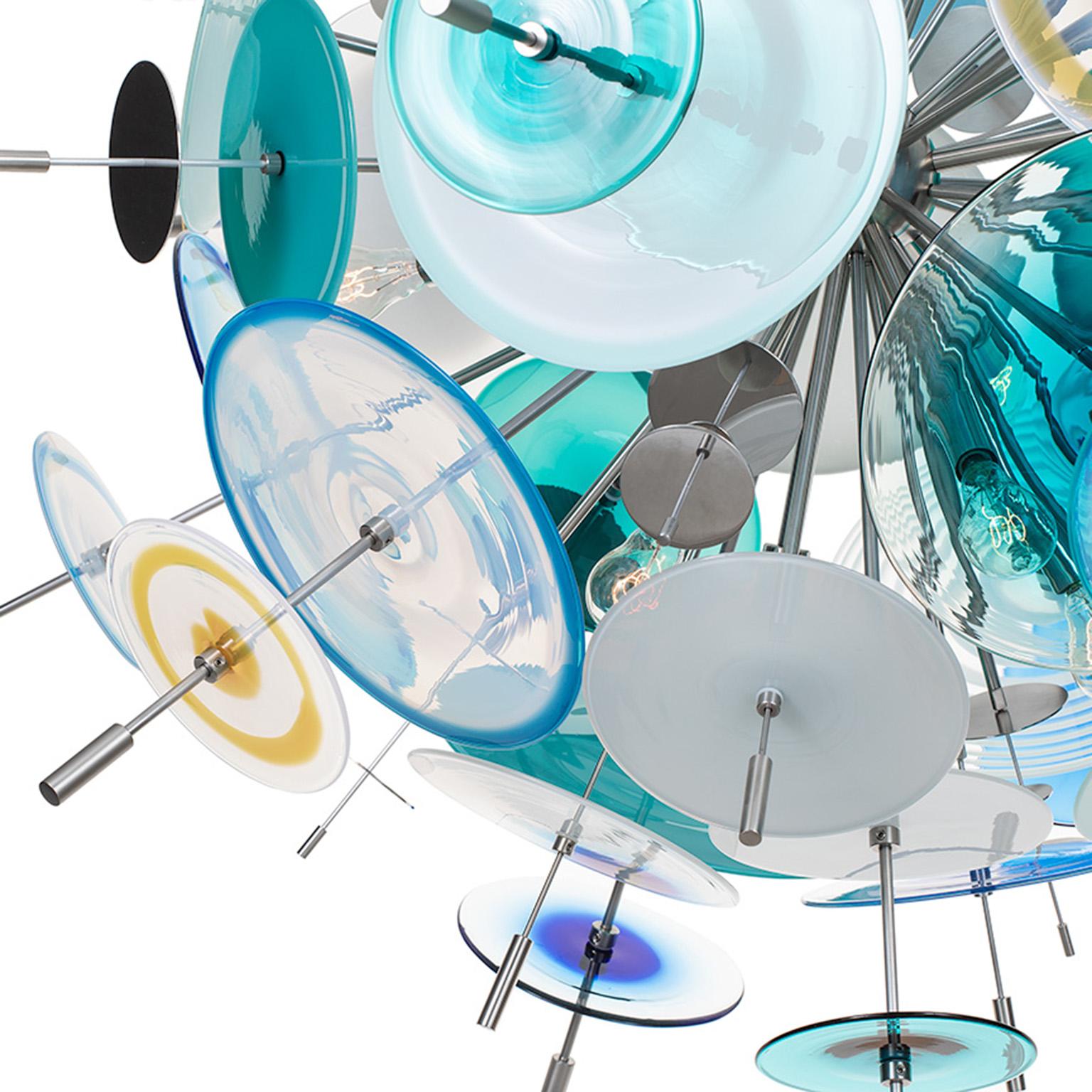 Grand lustre à confettis : Verre saphir, aqua et ambre par AVRAM RUSU STUDIO Neuf - En vente à Brooklyn, NY