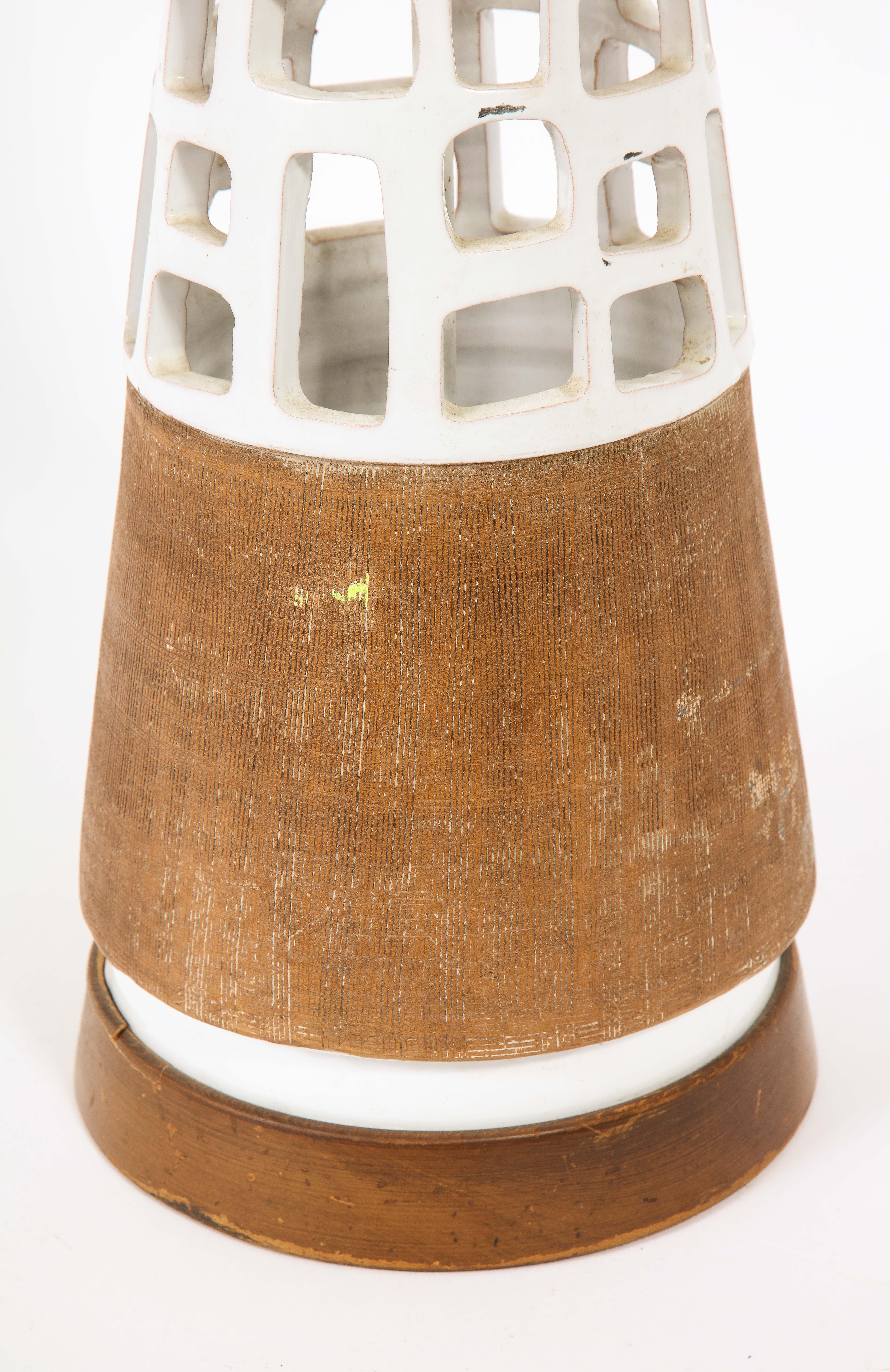 Large Conical Mosaic Ceramic Pottery Lamp, USA 1950's 5