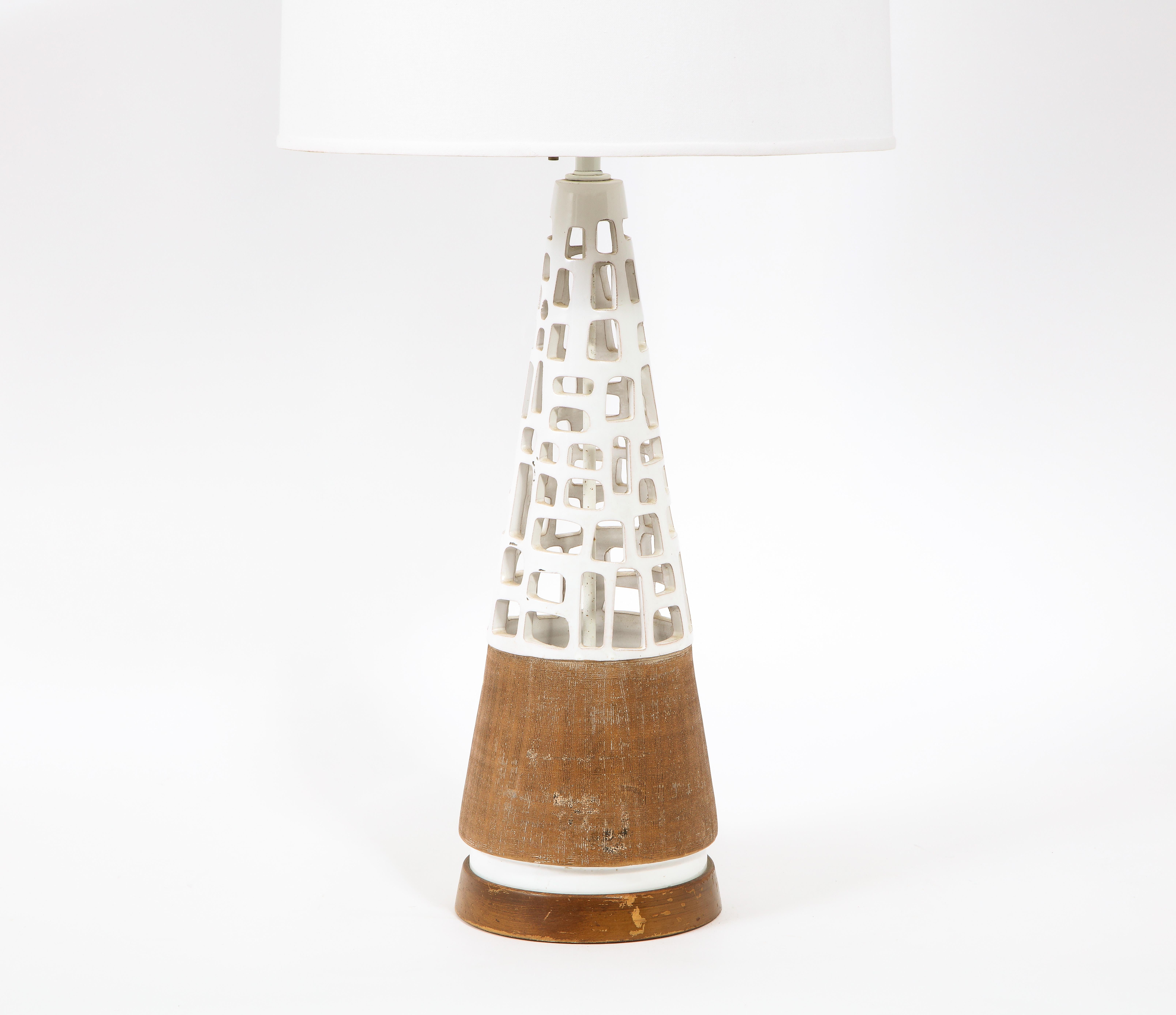 Mid-Century Modern Large Conical Mosaic Ceramic Pottery Lamp, USA 1950's