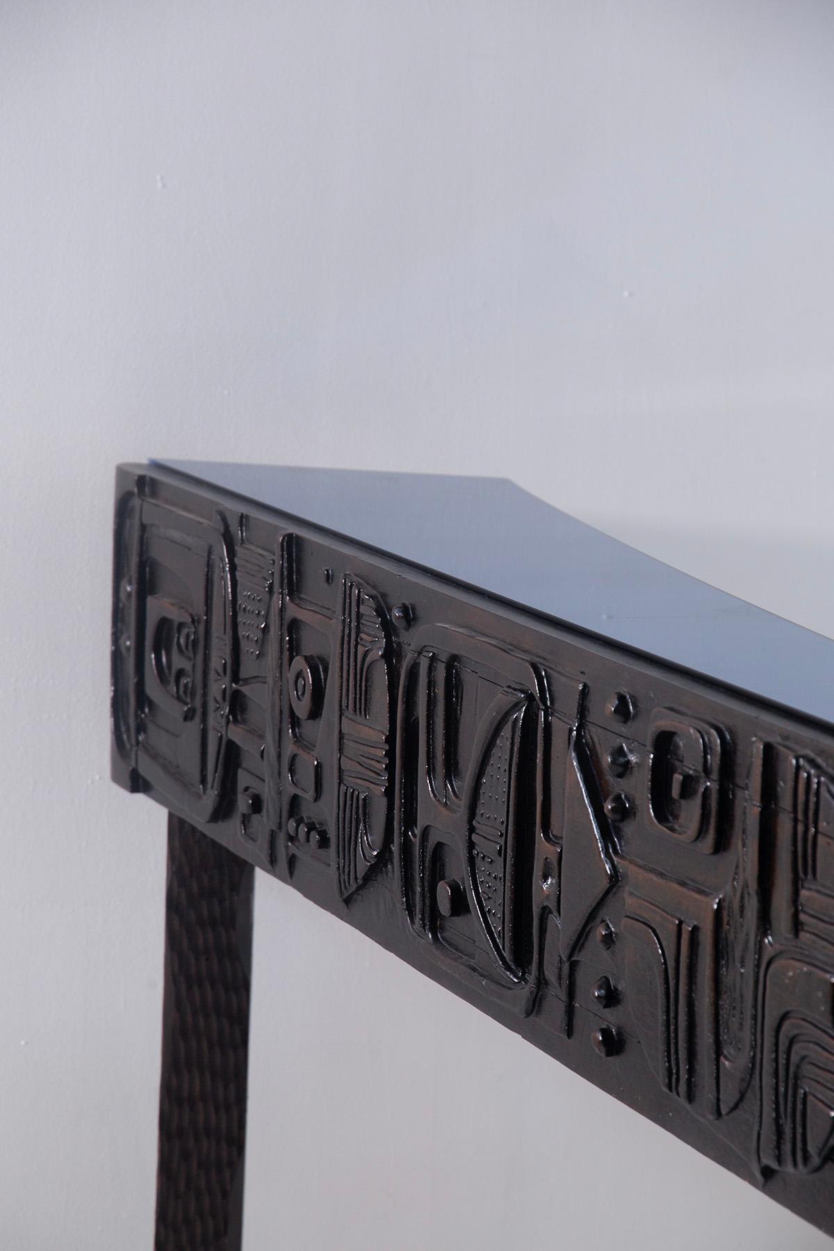 Large console shelf by Nerone Patuzzi with blue mirror shelf, 1950s-60s

This extraordinary console shelf, made by master sculptor Nerone Patuzzi in the 1950s-60s, is an authentic example of art and design fused in a single creation. The console is