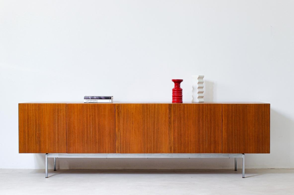 Mid-Century Modern Large Container Unit  For Sale