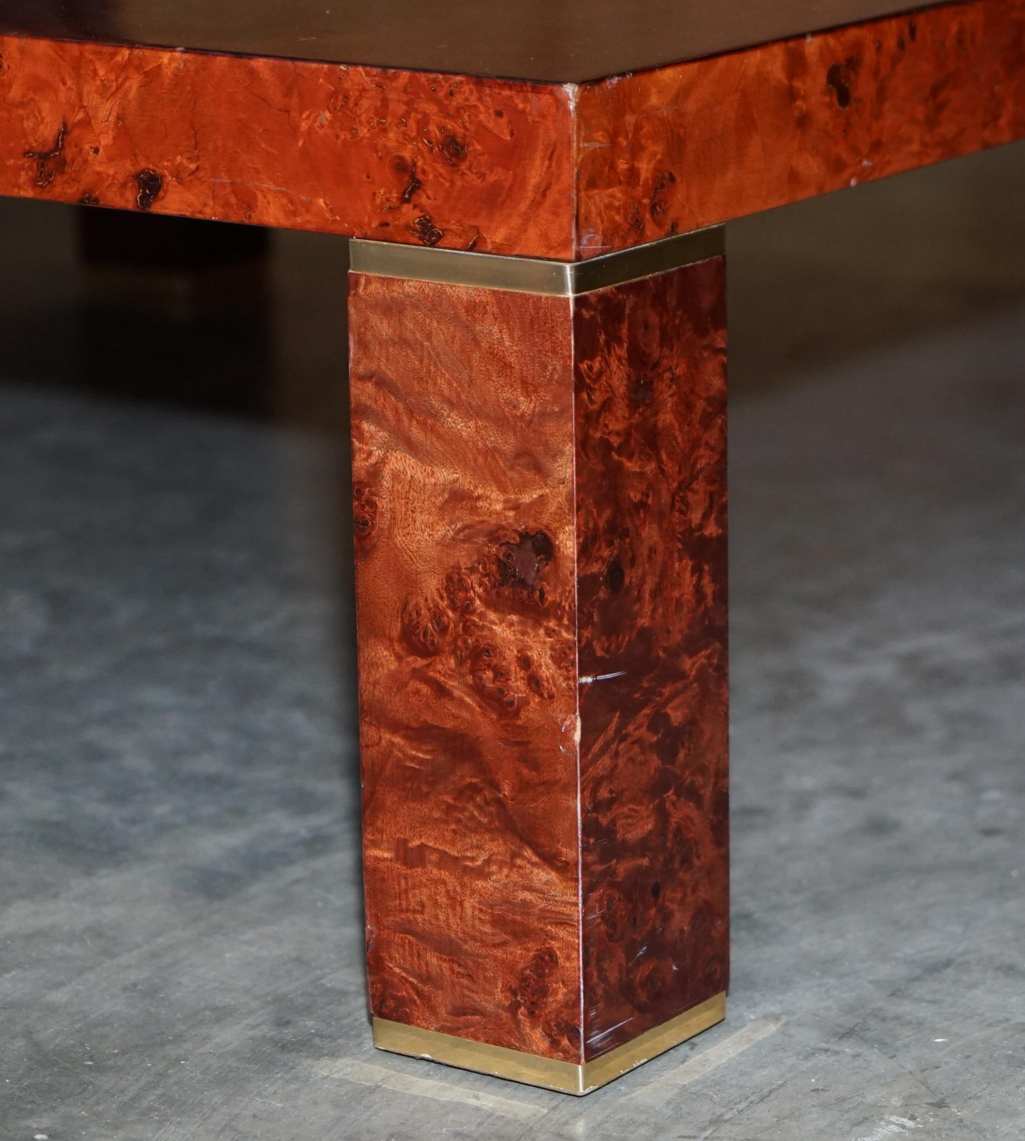 English LARGE CONTEMPORARY ART MODERN BURR WALNUT, BRASS INALY COFFEE COCKTAiL TABLE For Sale