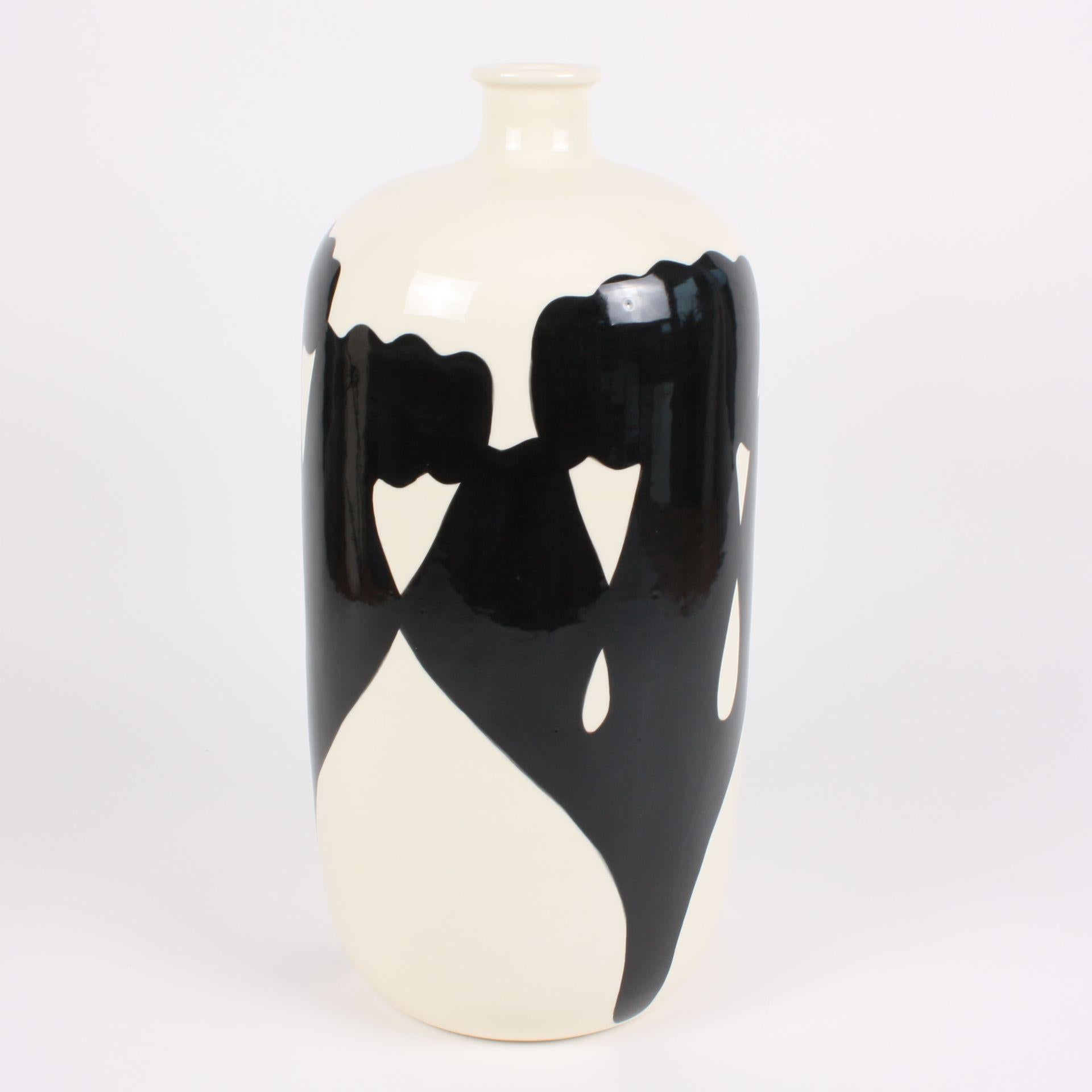 contemporary black vases