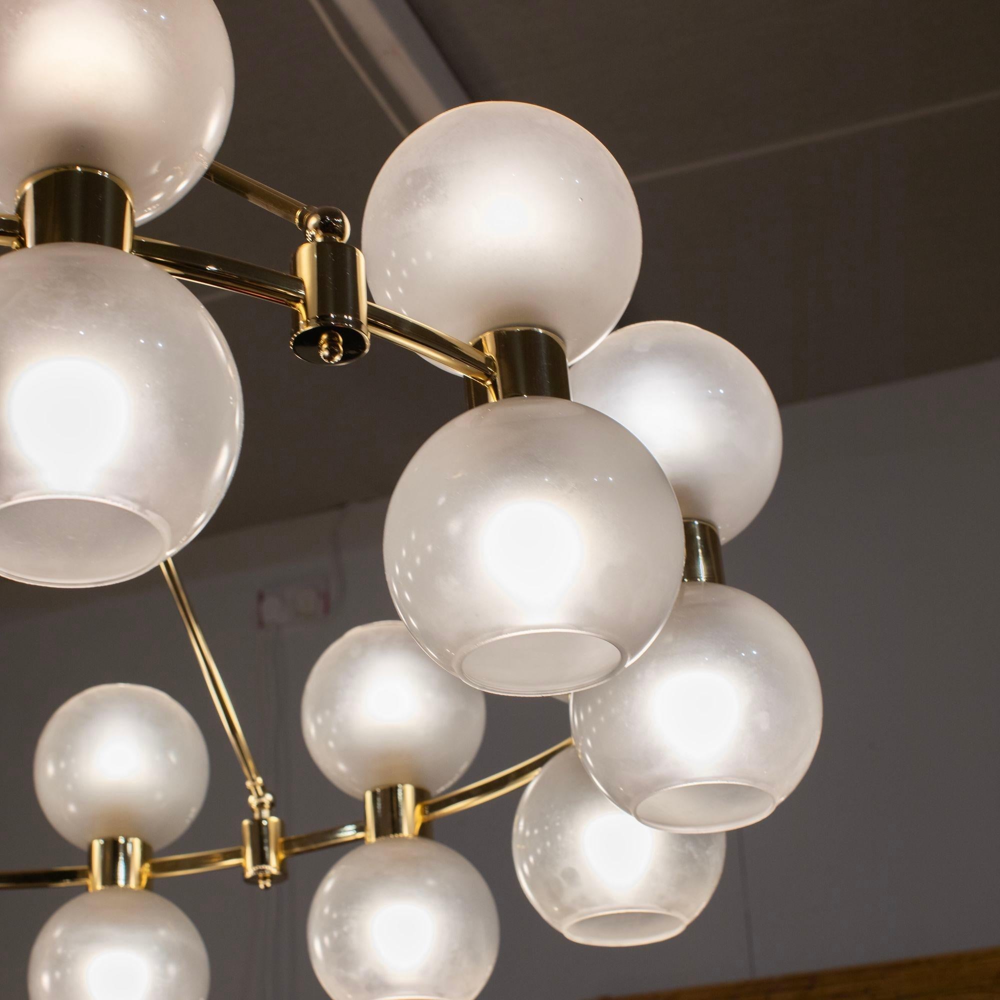 Large Contemporary Brass and Glass Chandelier In Good Condition In Gloucestershire, GB