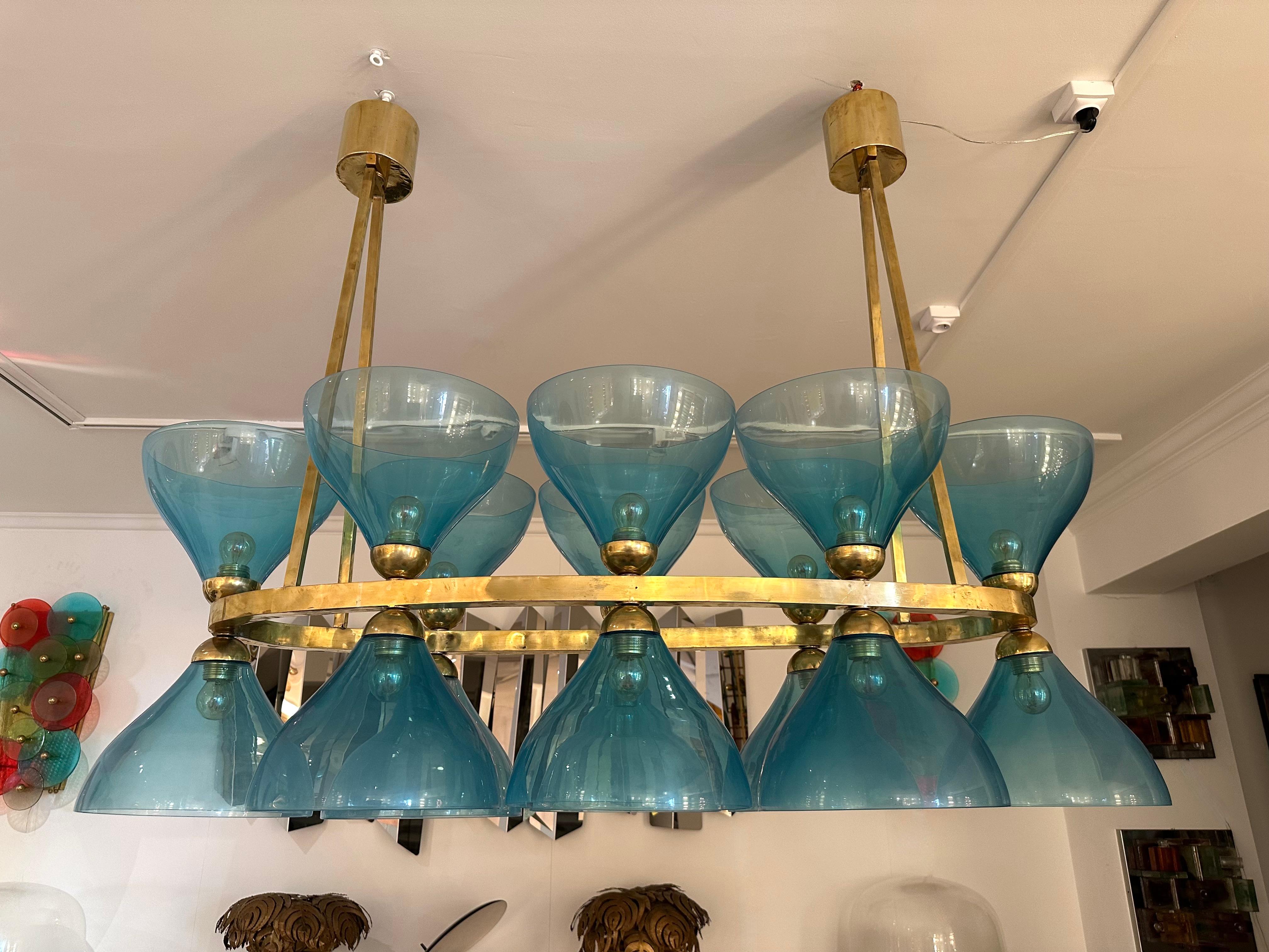Large Contemporary Brass Chandelier Blue Murano Glass Cup, Italy In New Condition For Sale In SAINT-OUEN, FR