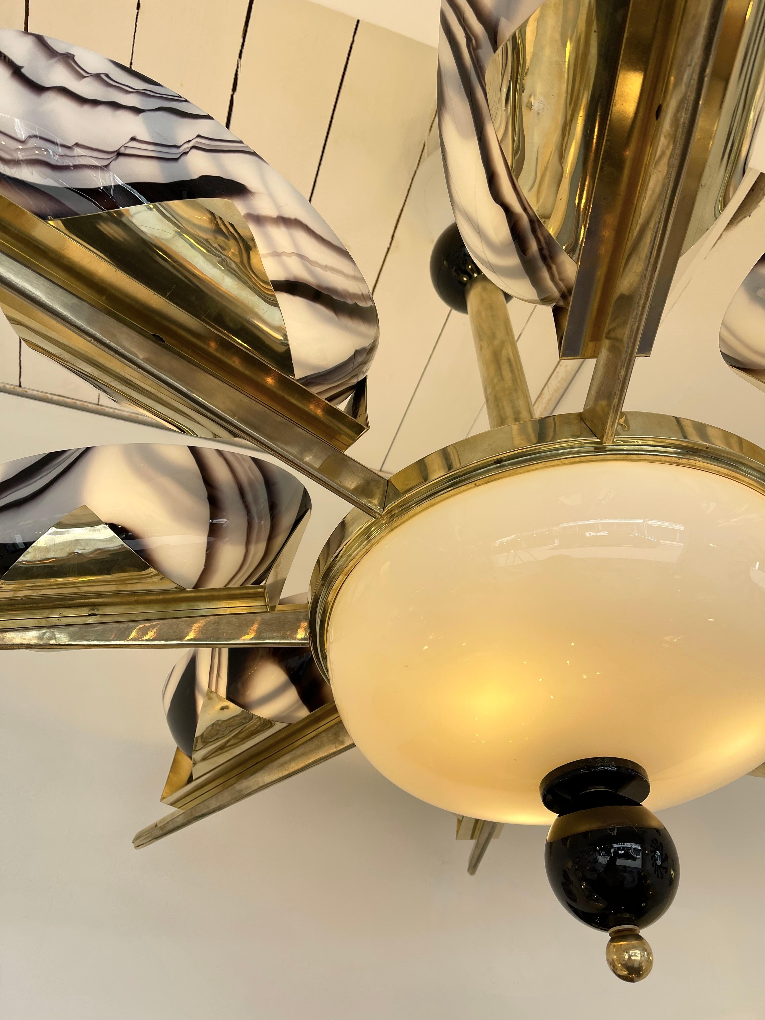 Large Contemporary Brass Chandelier Calcedonia Murano Glass Cup, Italy 3