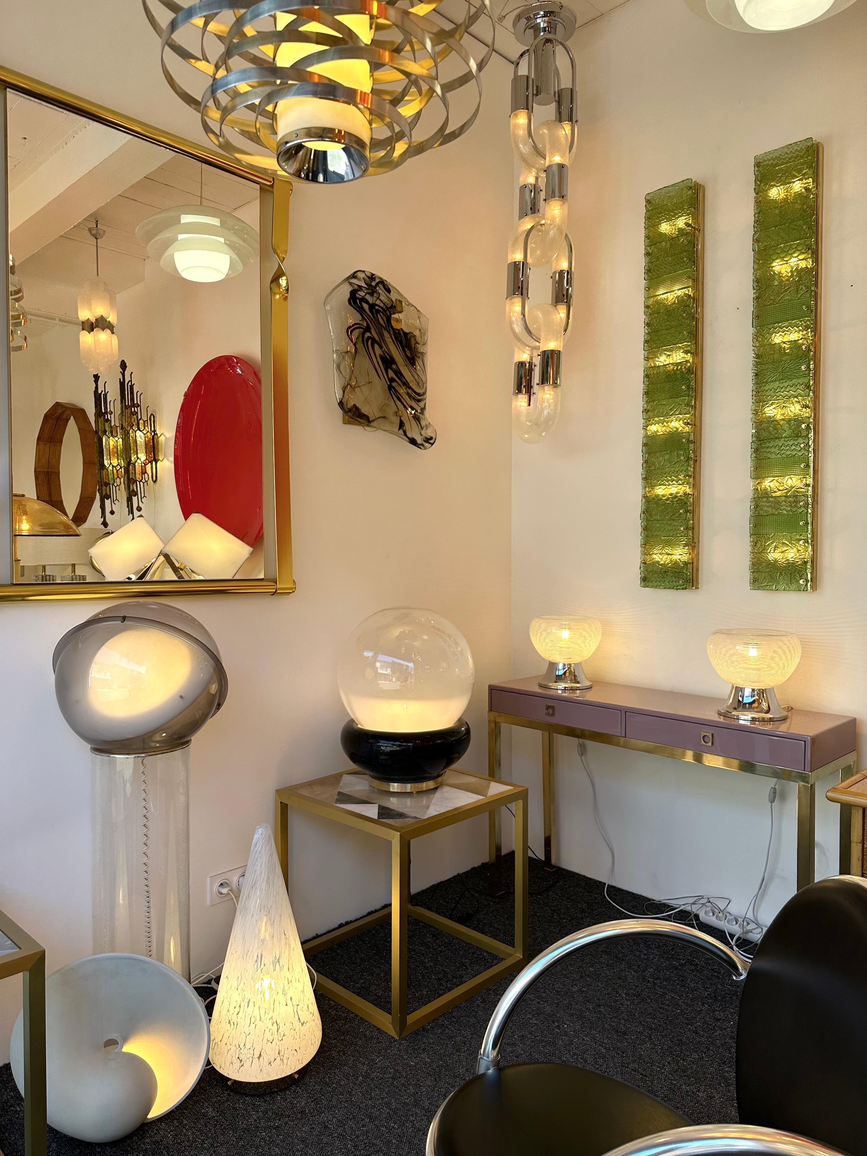 Zeitgenössische Lampe aus Messing, Muranoglas und Keramik. Italien im Angebot 3