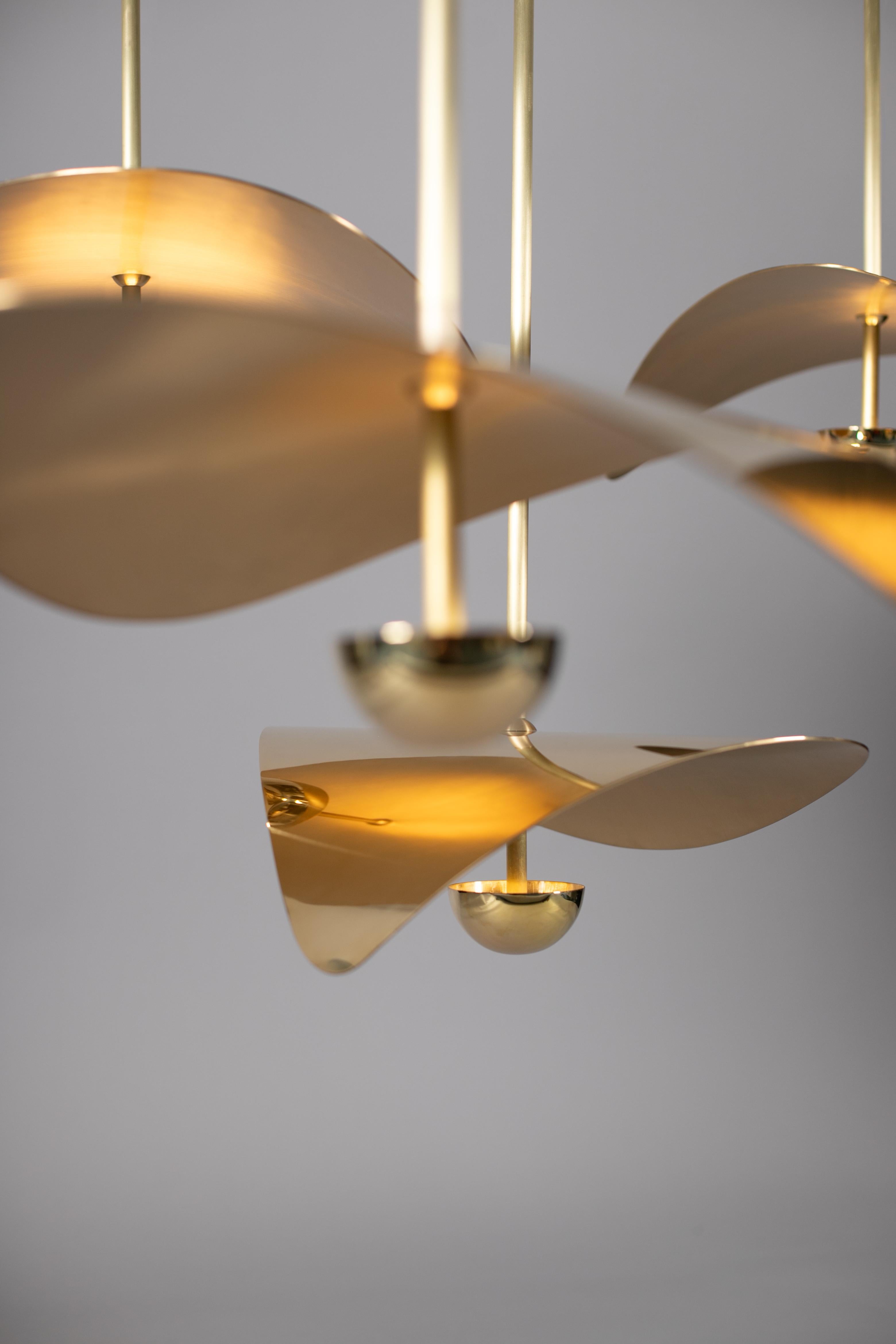 Large Contemporary Brass Sculptural Chandelier, Handmade in Sweden In New Condition For Sale In Torslanda, SE