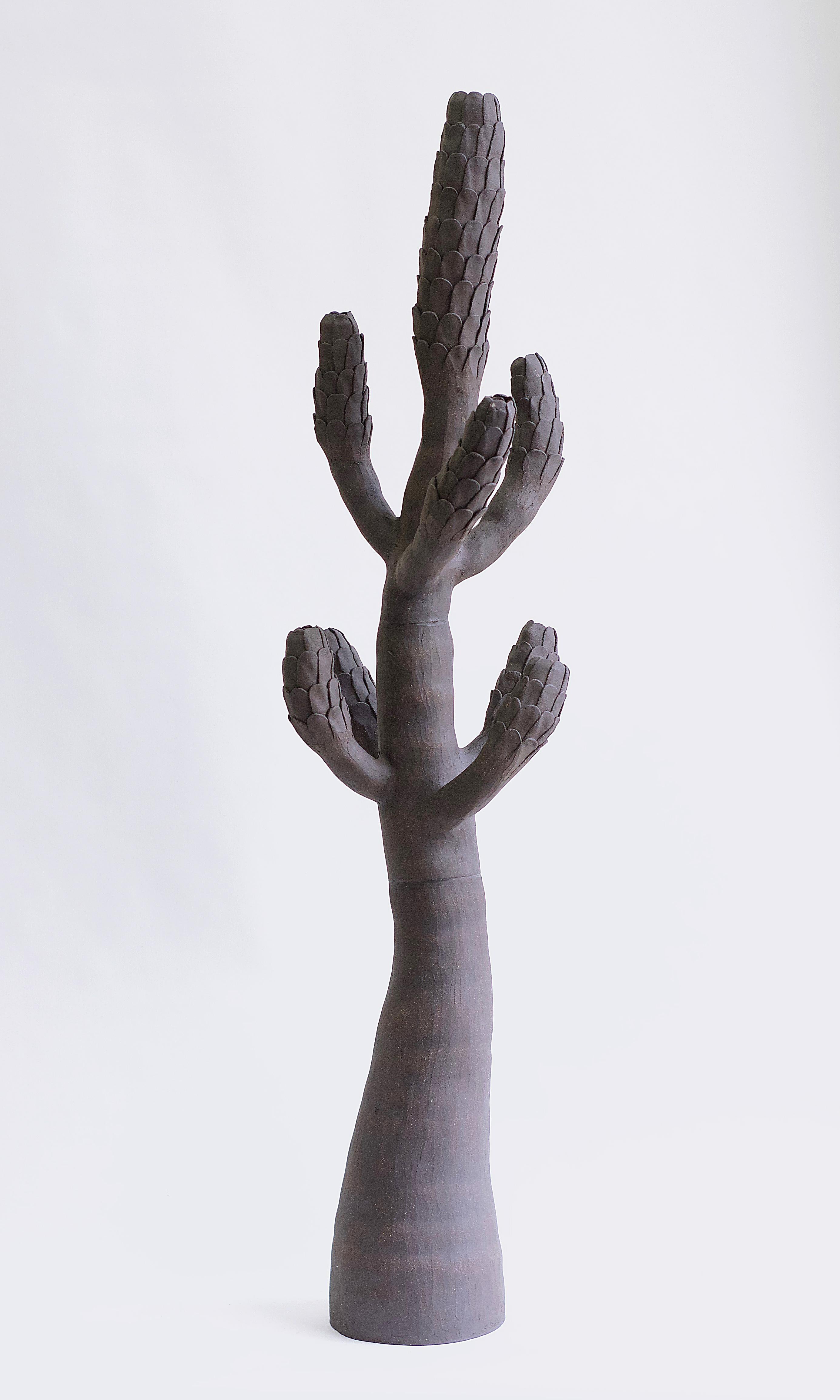 Large Contemporary Ceramic Cactus Sculpture, Grand Cactus Ecailles In New Condition For Sale In Mareil-Marly, Yvelines