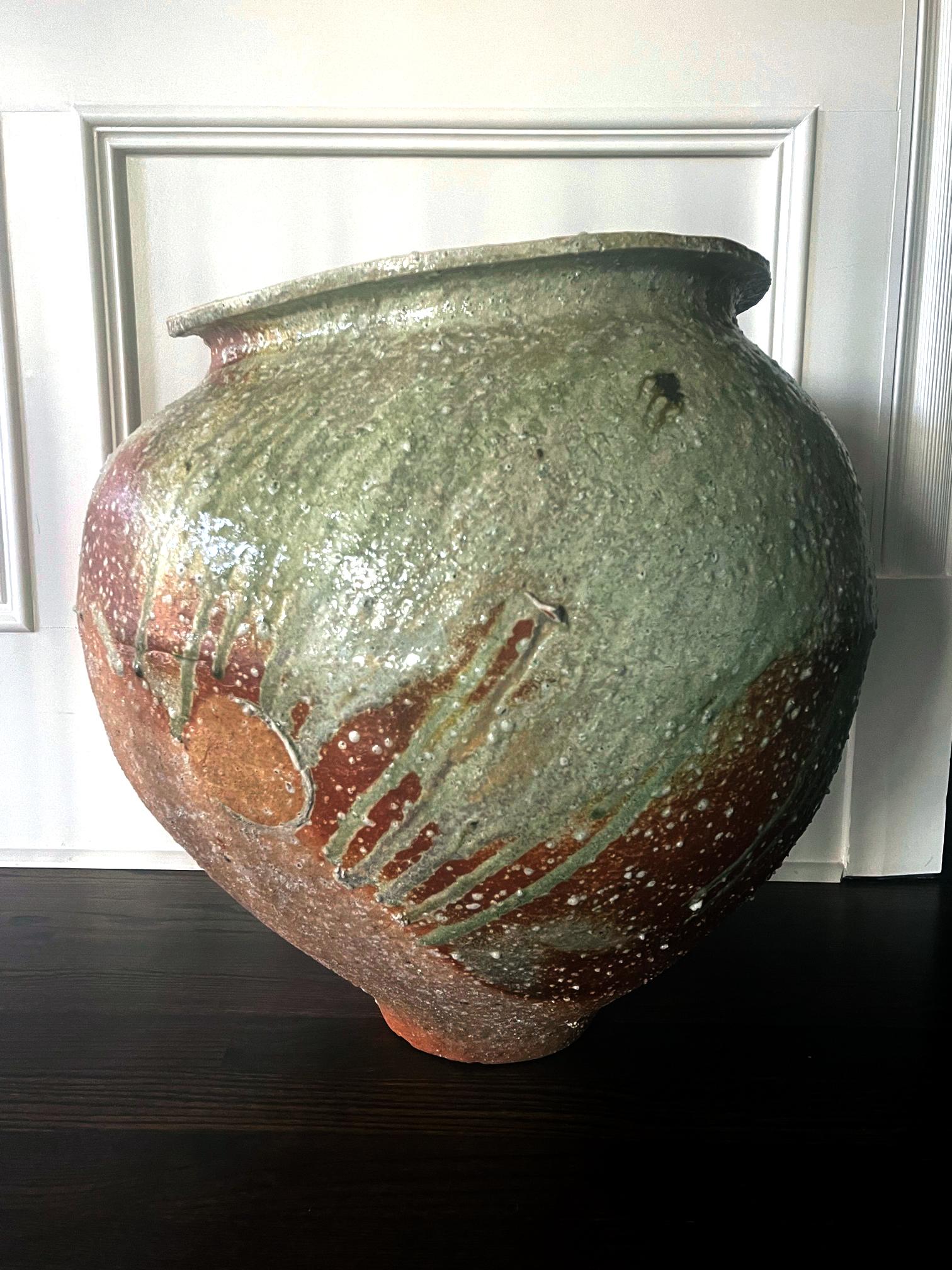 Großes zeitgenössisches Tsubo-Keramikgefäß von Kai Tsujimura (Glasiert) im Angebot