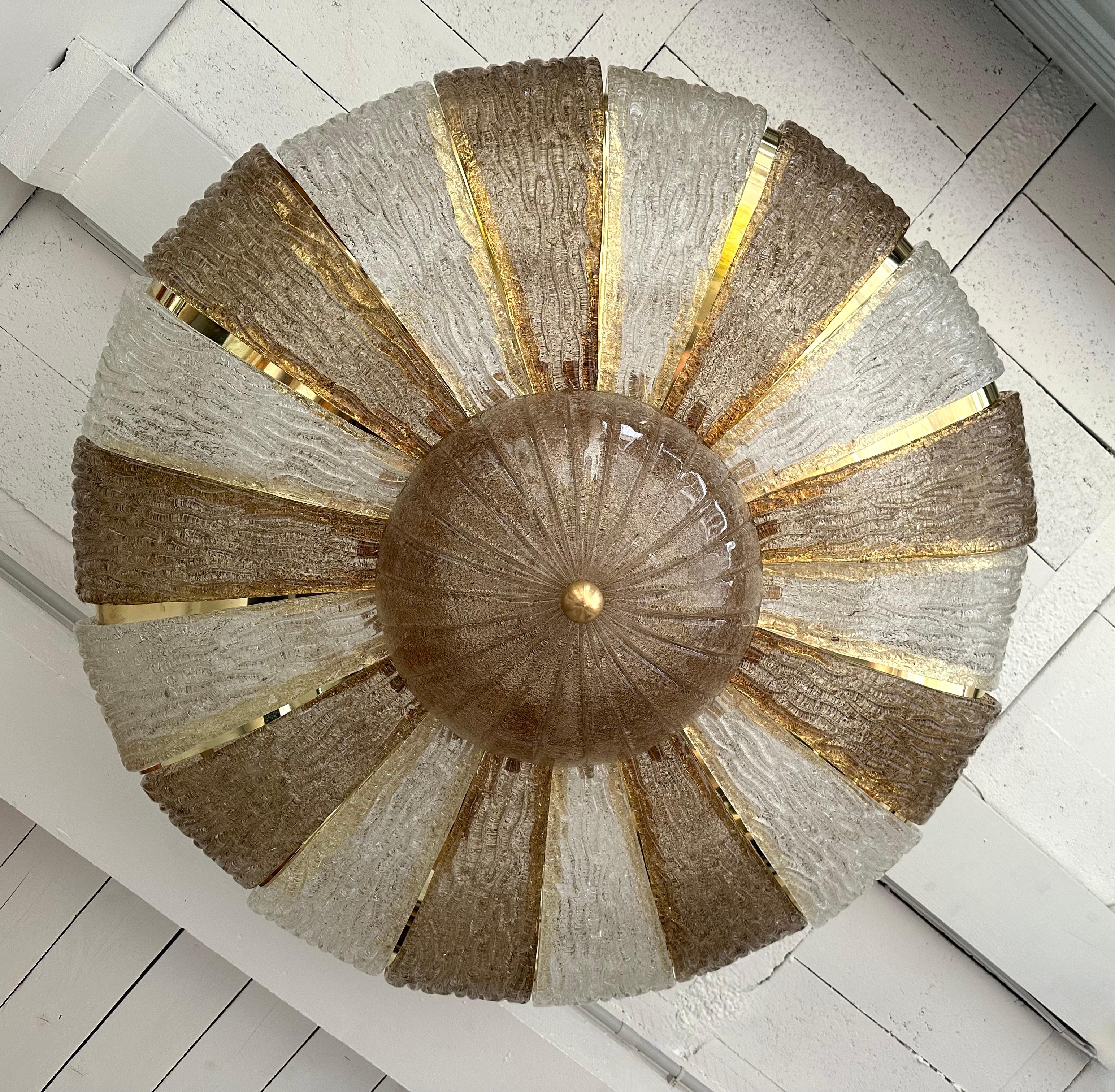 Large Contemporary Crown Chandelier Brass and Murano Glass , Italy For Sale 7