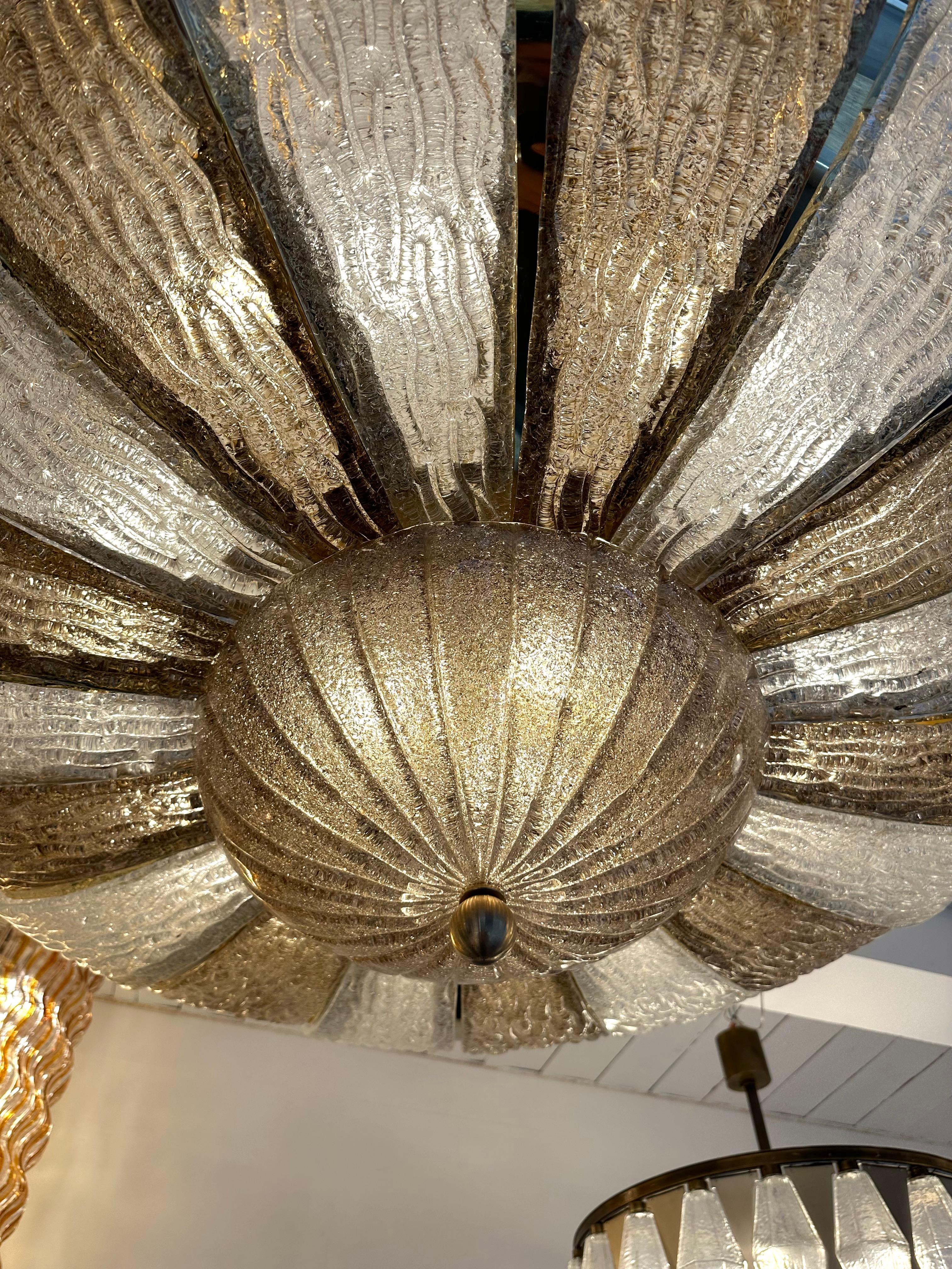 Large Contemporary Crown Chandelier Brass and Murano Glass , Italy In Good Condition For Sale In SAINT-OUEN, FR