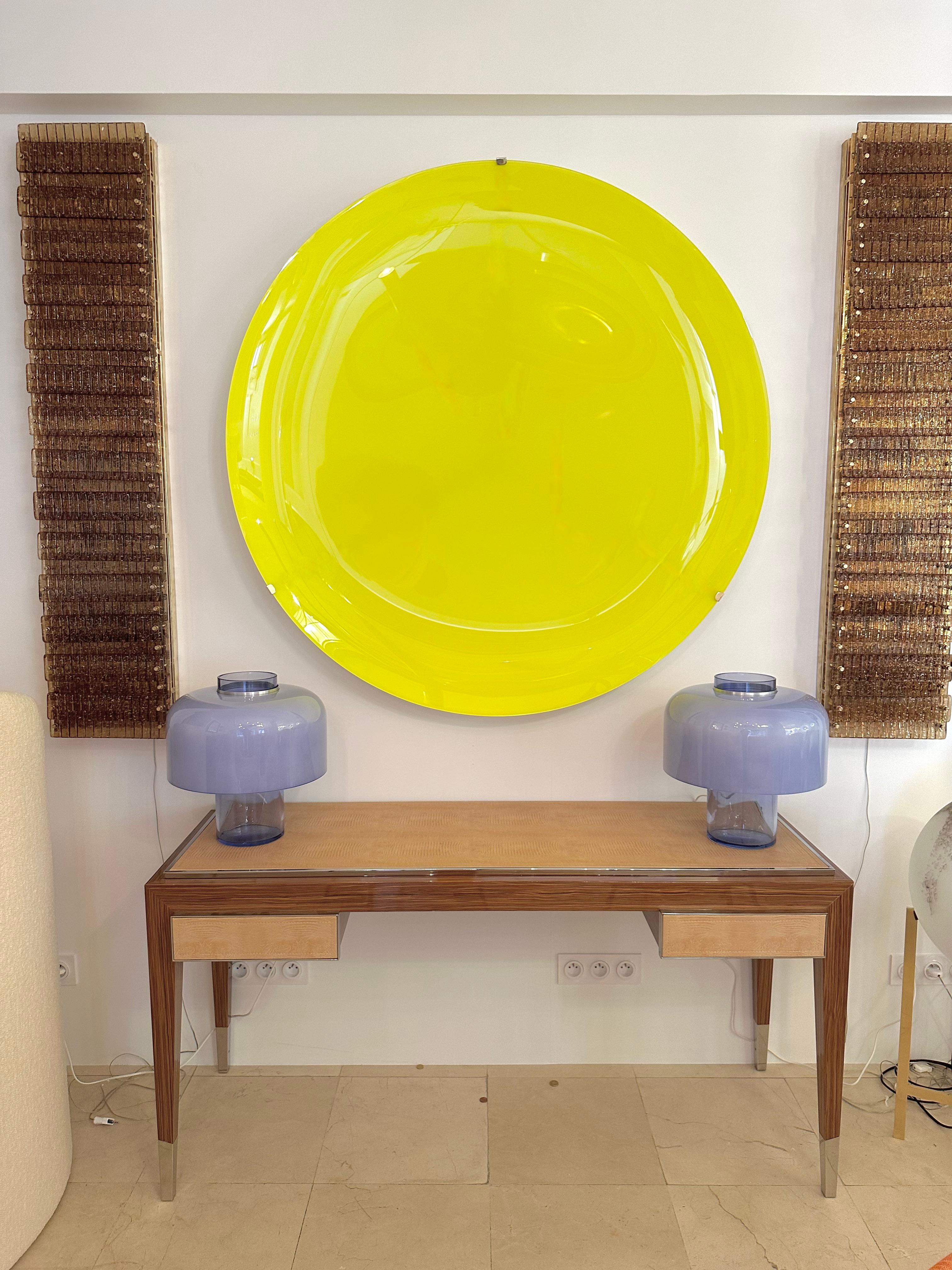 Large Contemporary Curve Concave Yellow Mirror, Italy In New Condition For Sale In SAINT-OUEN, FR