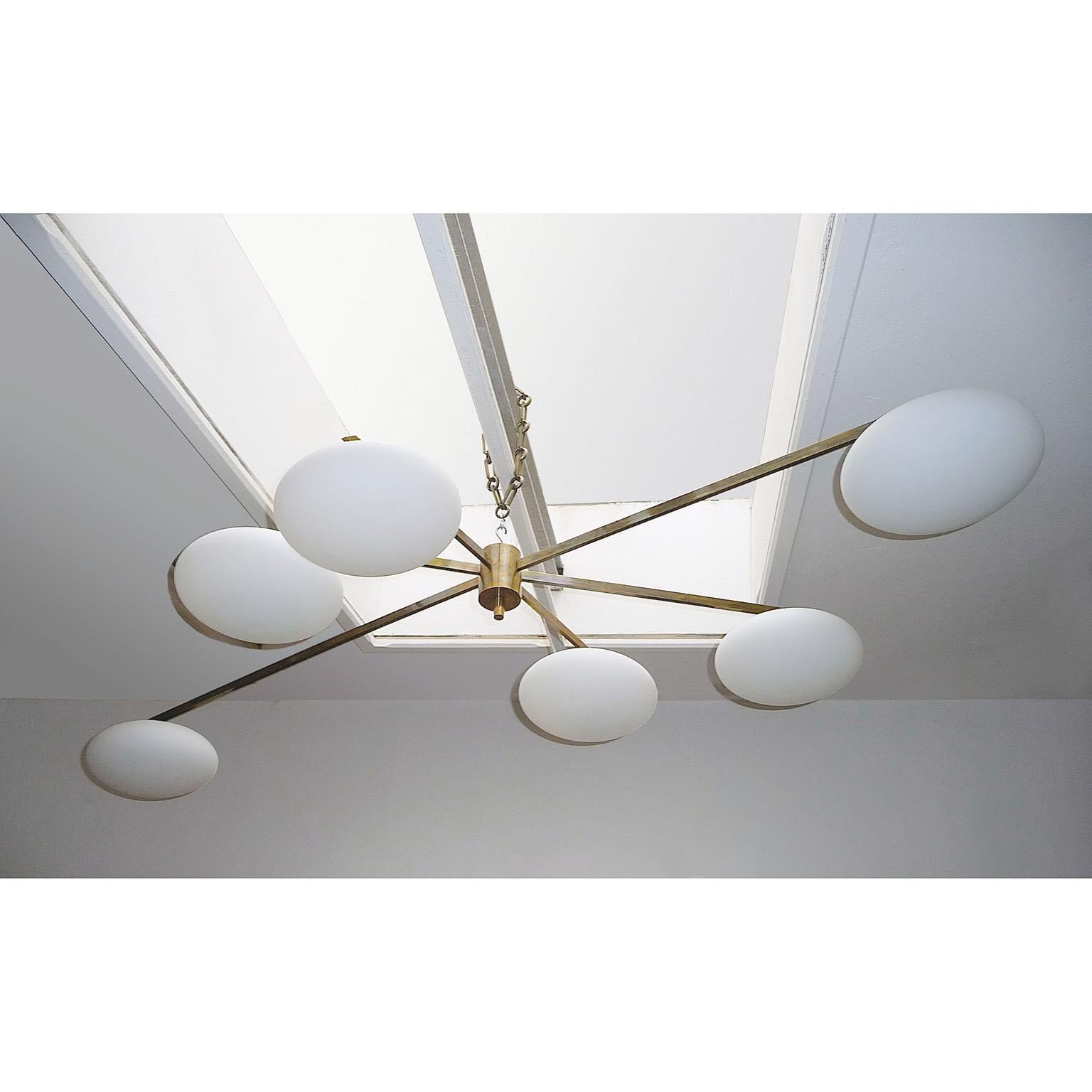 Large Contemporary Italian Chandelier Brass and Glass, 12 Arms For Sale 4
