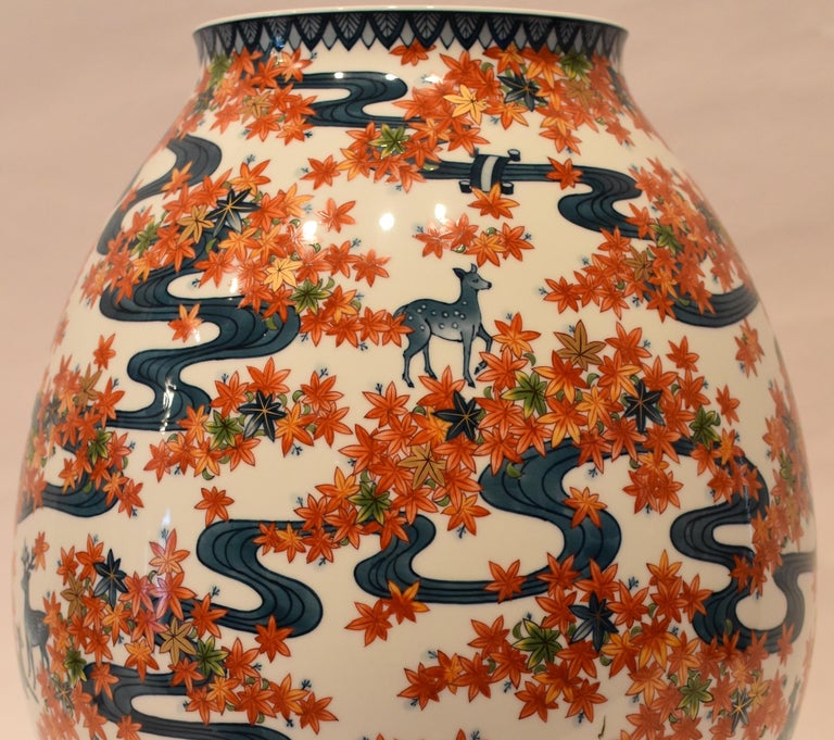 Large Red Porcelain Vase by Japanese Contemporary Master Artist For Sale at 1stDibs