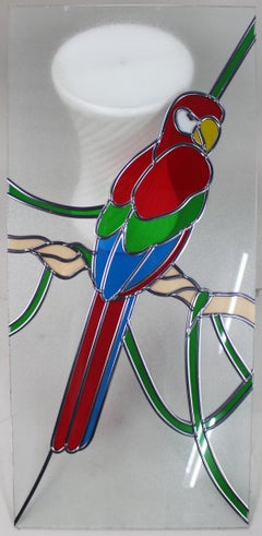 Gran panel contemporáneo de vidriera con plomo: un colorido guacamayo