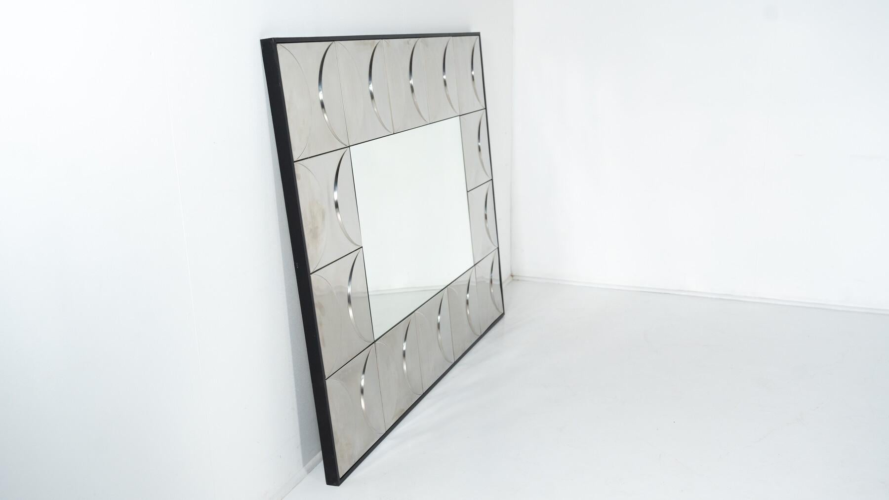 Grande specchio contemporaneo, alluminio in vendita 3