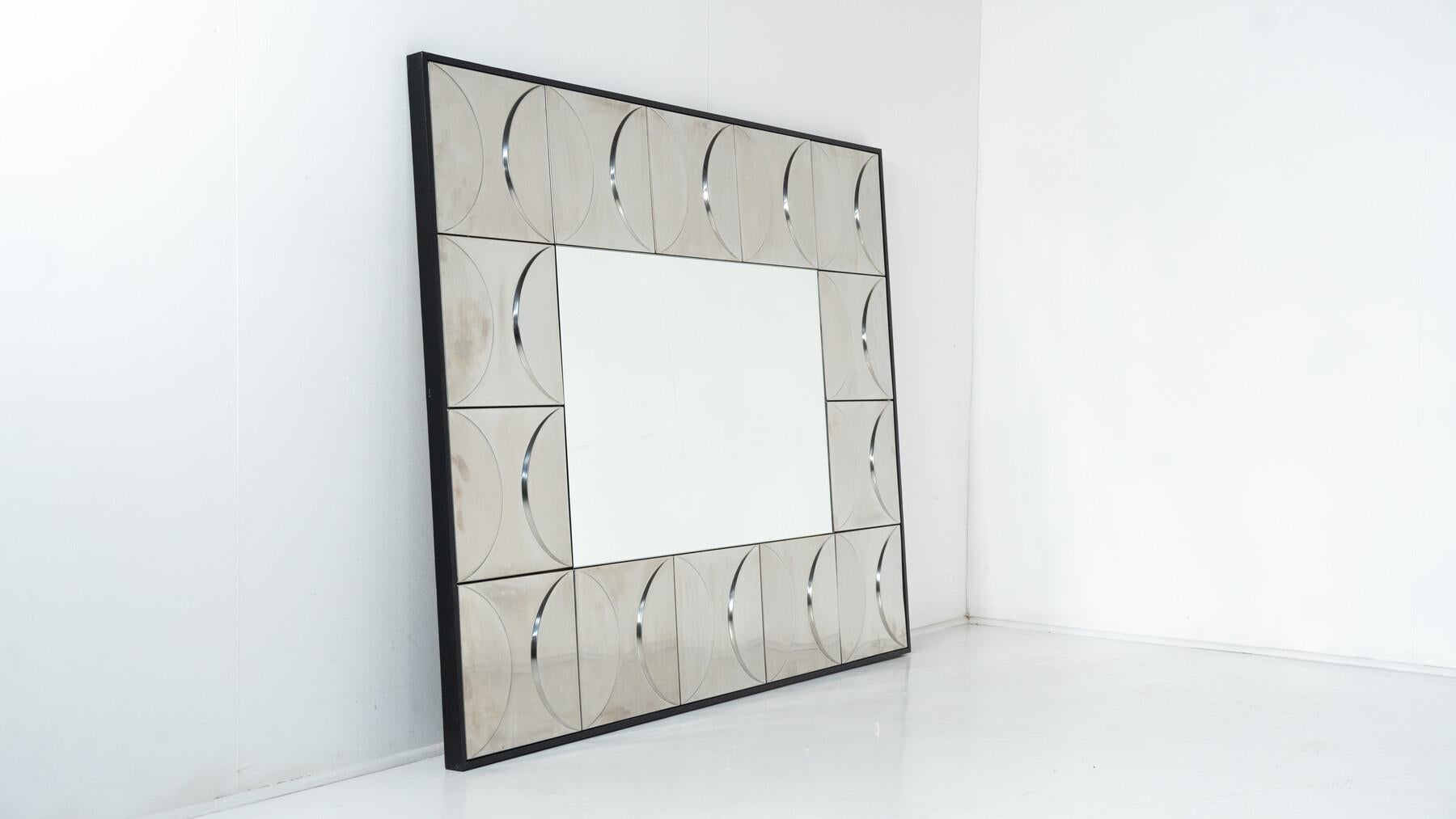 Grande specchio contemporaneo, alluminio in vendita 2